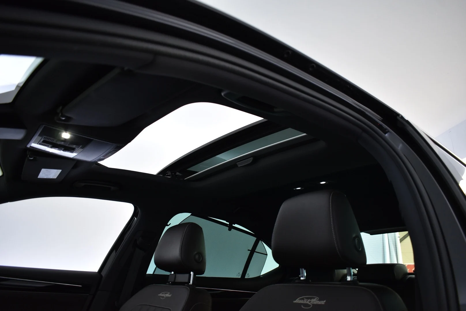 Car Image - 13w25zp9MWms980aX5wsN7
