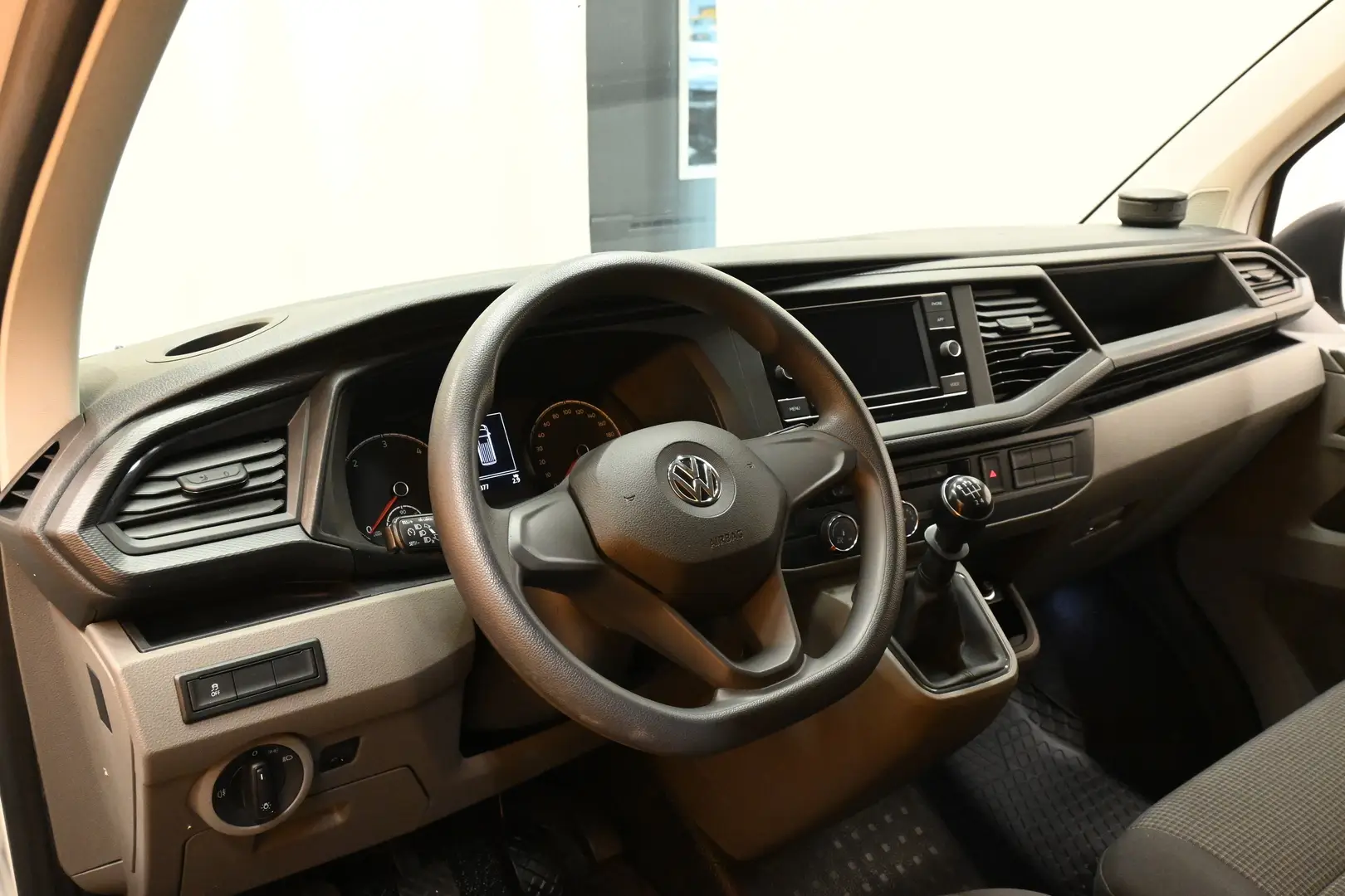 Car Image - 5CSUaYqk2ekdVpVtavY8Z2