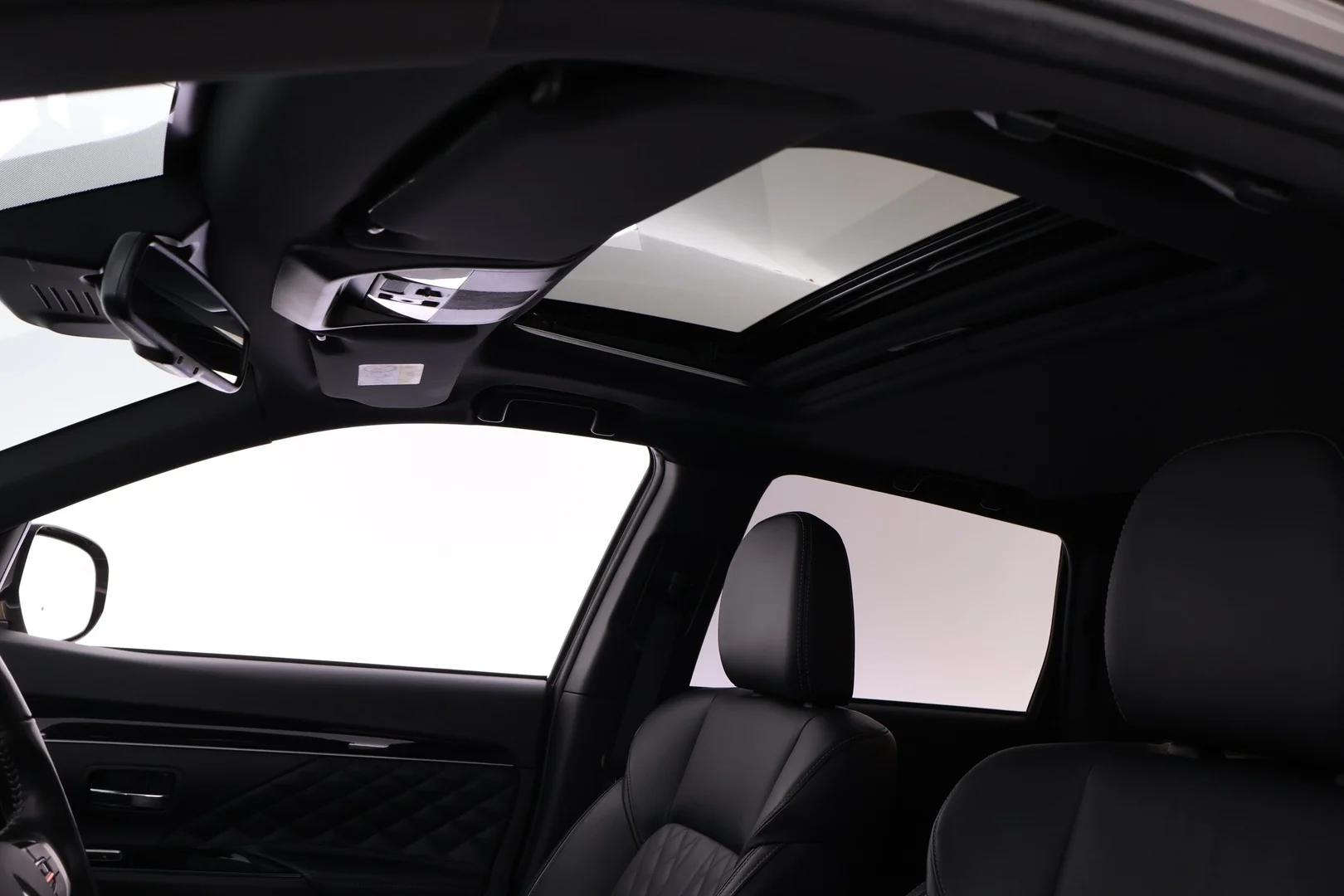 Car Image - 6QLCVR9EW4JL1ui0DLCWiP