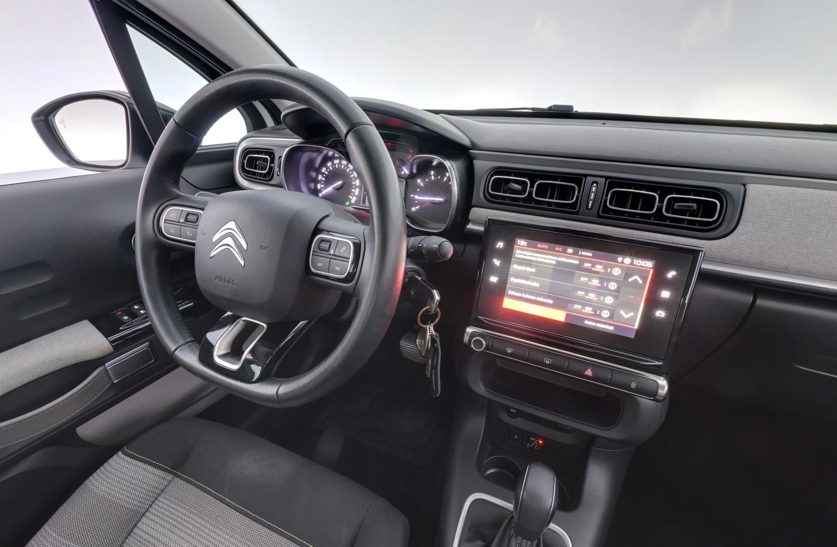 Car Image - 3szWca2g4XhDOVdSAhBeN6