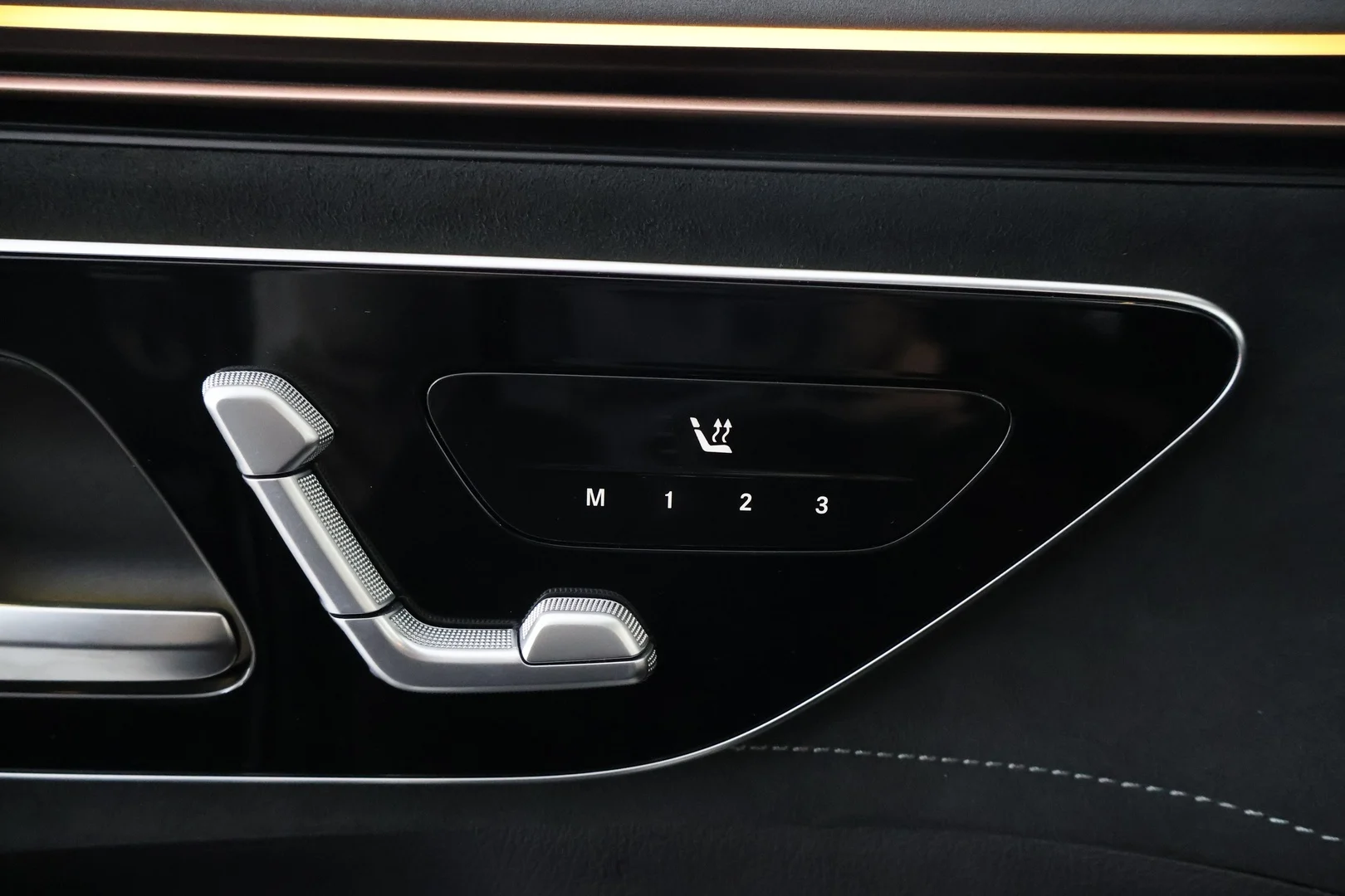 Car Image - S4fRR5XwsjANLWshlBZy6