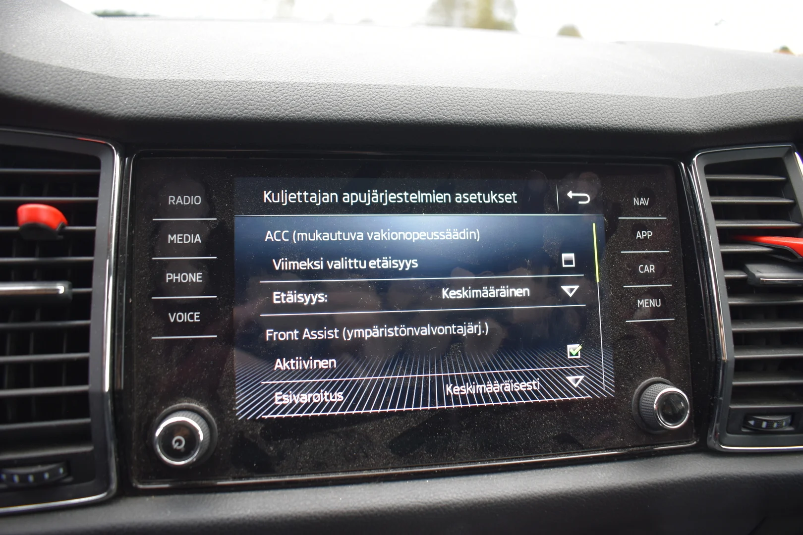 Car Image - 5hLoFwjJbZWoS6aWXnRJw1