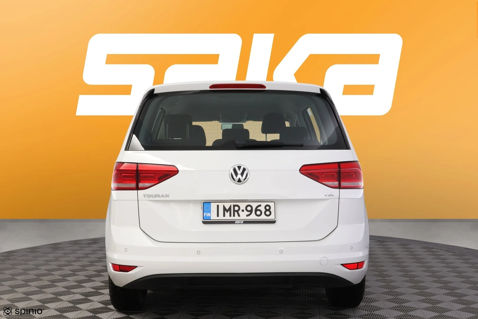 Car Image - 1P26KiwWBu3Xxjz8QFO32N