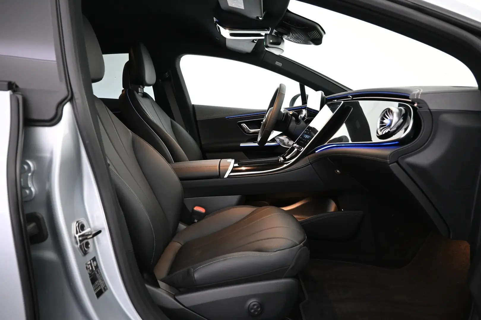 Car Image - 2uWZ6zb8eDOWw5o1UrlSkl
