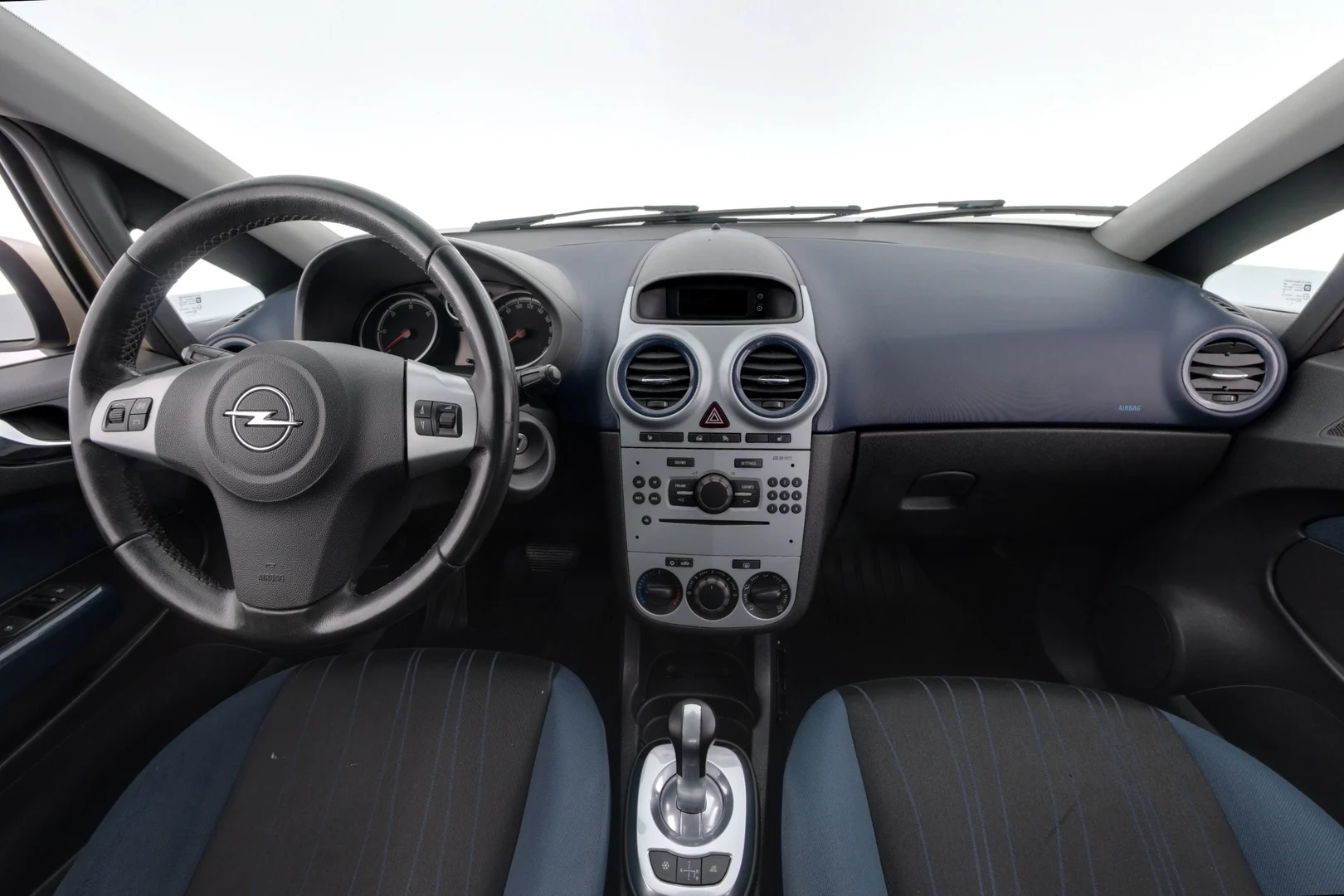 Car Image - 77W4pgDR2QLk4tqT1Q7qpv
