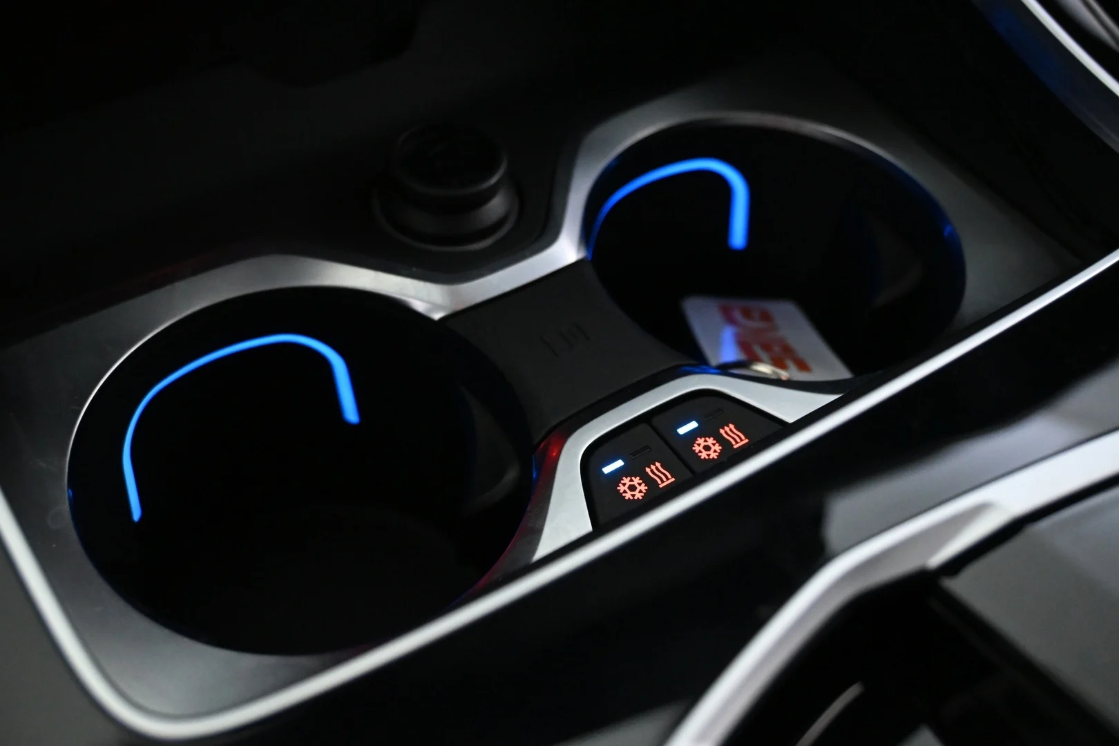 Car Image - 7kx3i8ShsB2eN0p20tPnHg