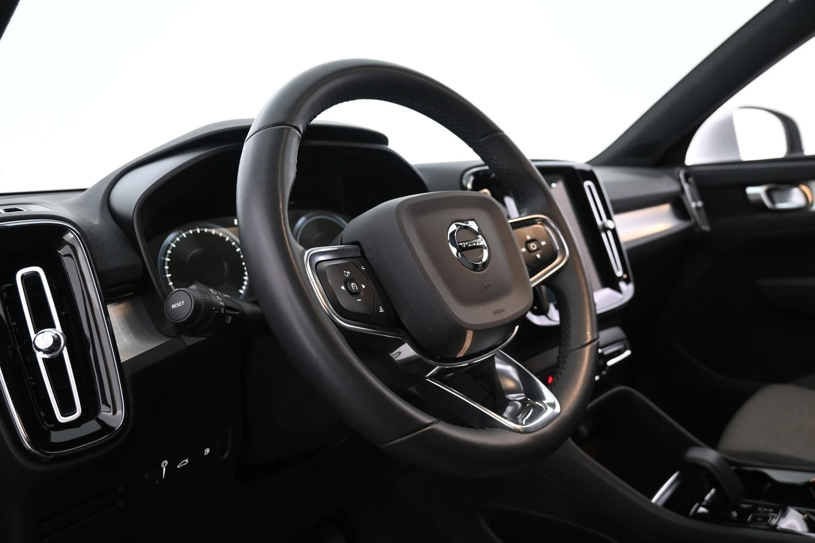Car Image - 27Rkp3Bso6ewVPkEiTtOj4
