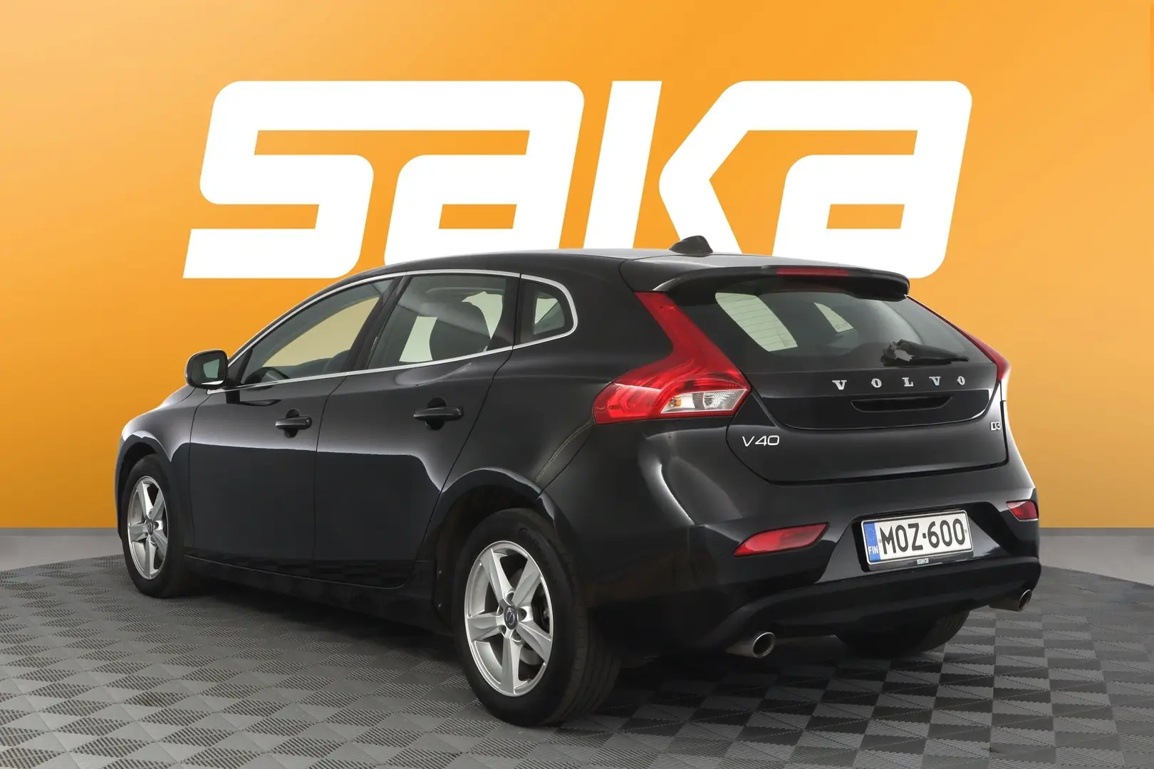 Car Image - Wg8SudLzlc9snLSM6mHfs