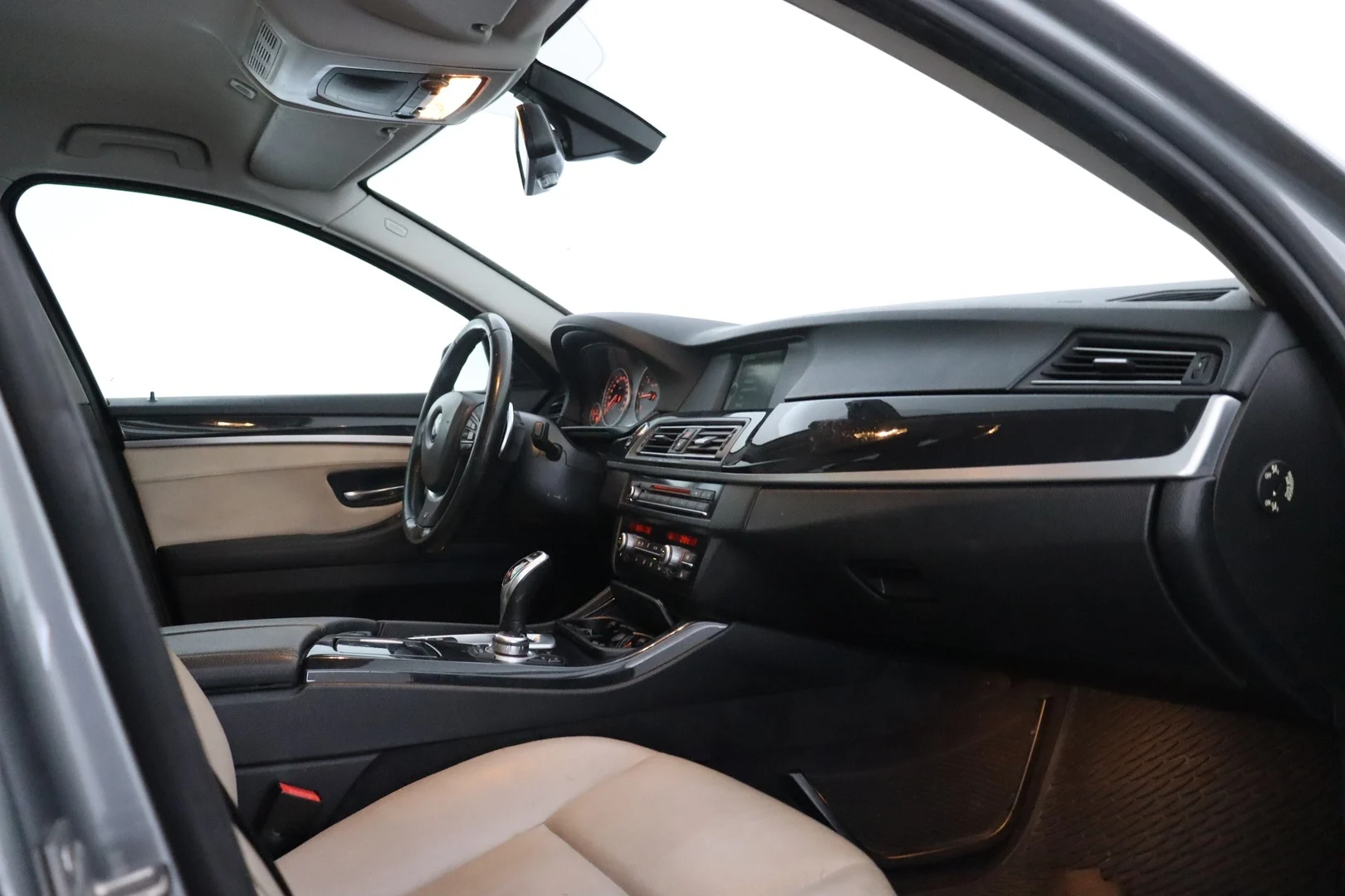 Car Image - 7jxY38dGWB48aafowI5r3i