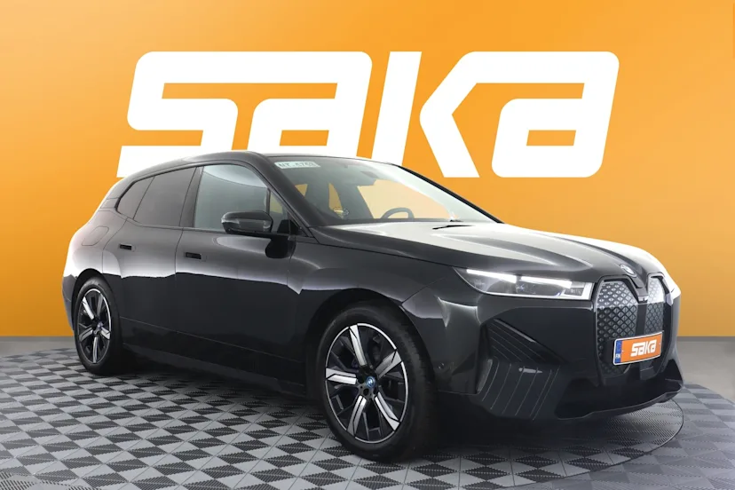 BMW iX