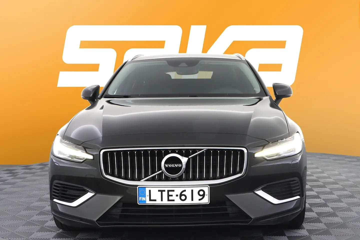 Car Image - CqILVMXiKZ7tTvpTEScW4
