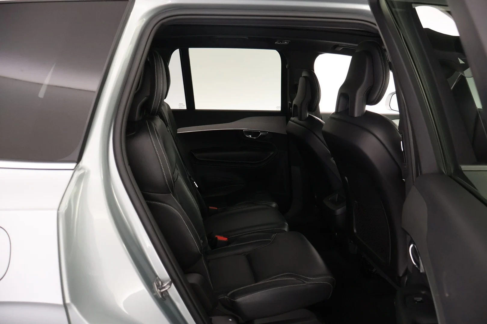Car Image - 5zYDF0bS7pO5w2AyO0szKC