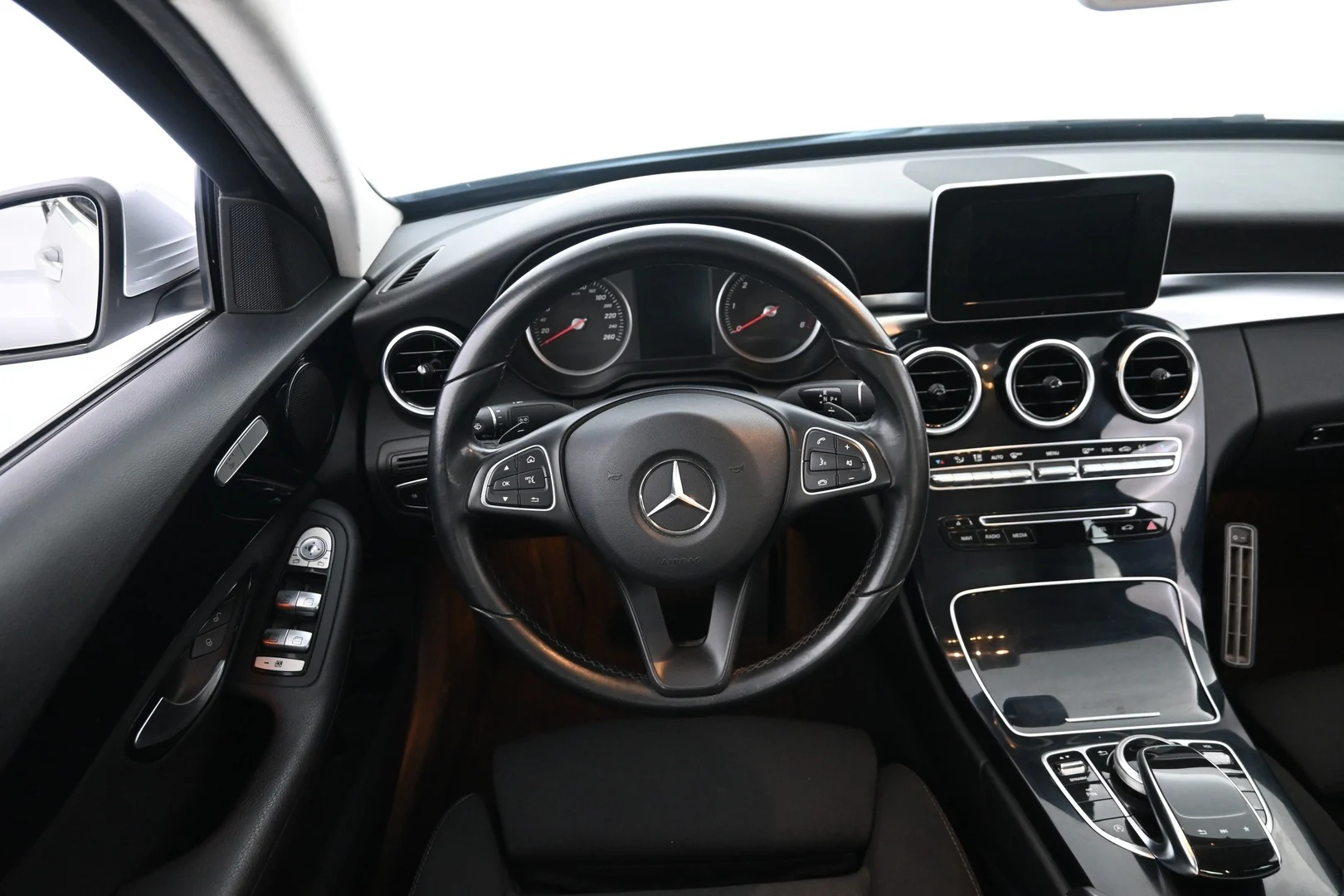Car Image - 4JsSfLui1ewC0bY666ml5C