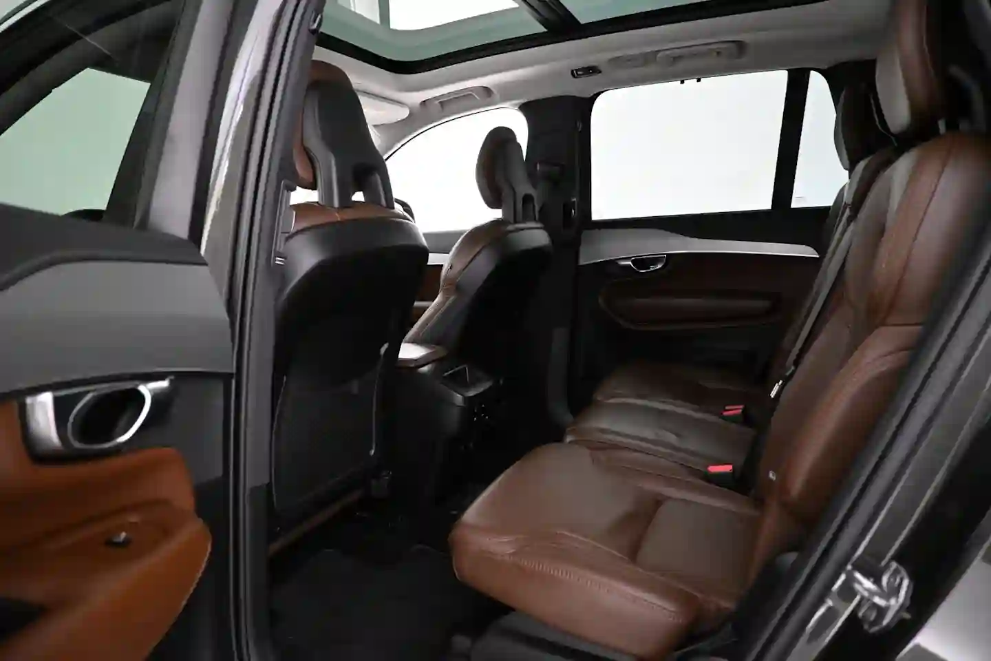 Car Image - 5xJdtLViyZMnSACuOc9XE2