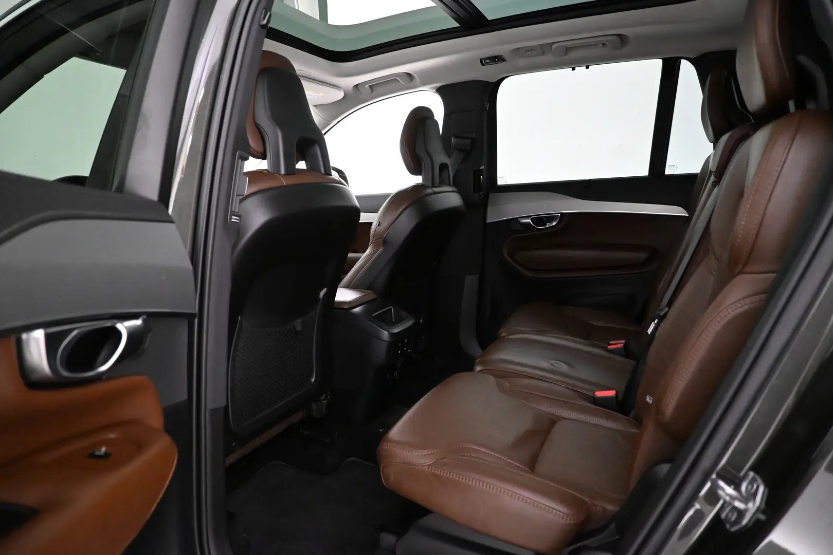 Car Image - 5xJdtLViyZMnSACuOc9XE2