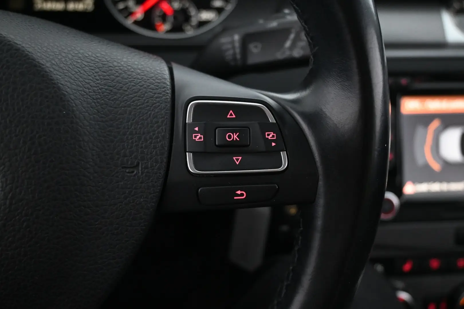 Car Image - QJYxnzYCuUiD9bzQGnQhi