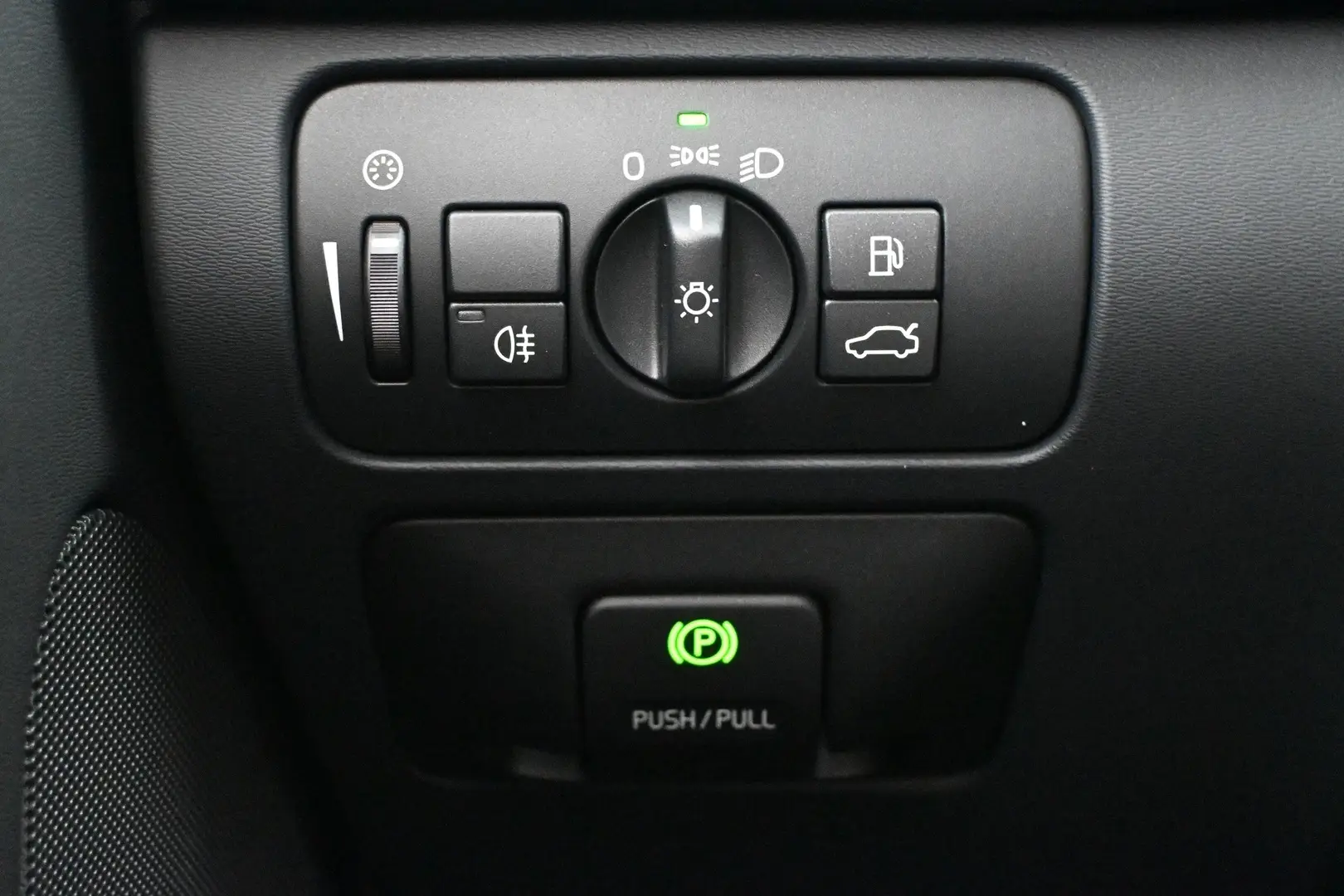 Car Image - 1ouhJNuYantcn0eC7Wdbrf