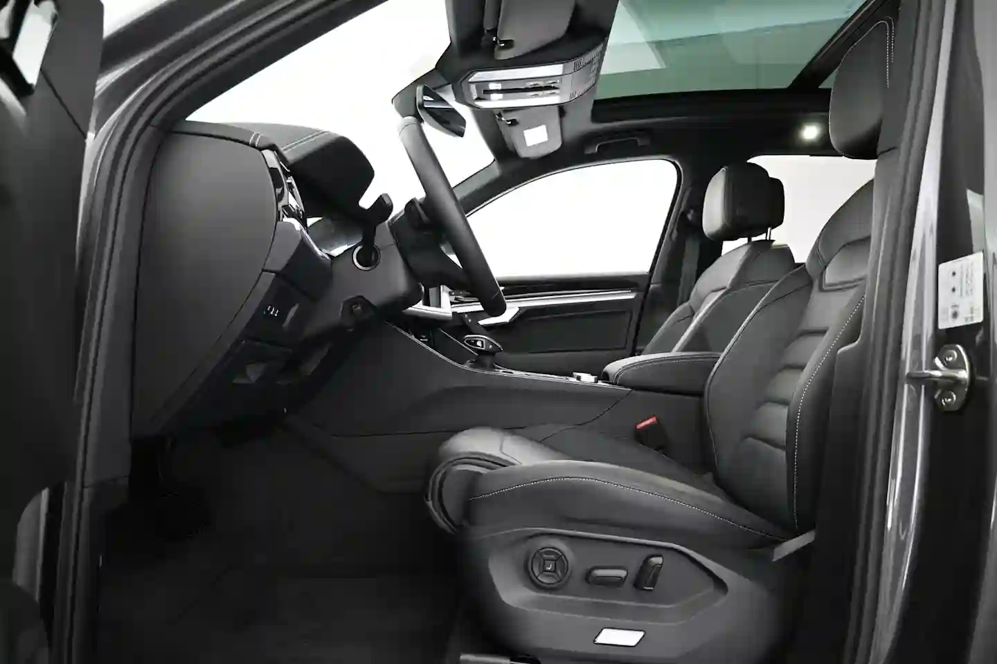 Car Image - 31z33pbrFM4IFXllkkKhvB