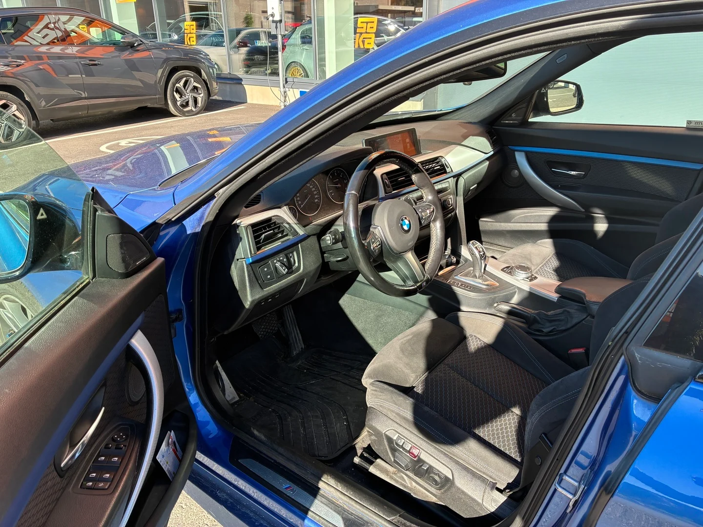 Car Image - 4jdowSj3XtWZ3IKXCZAbah