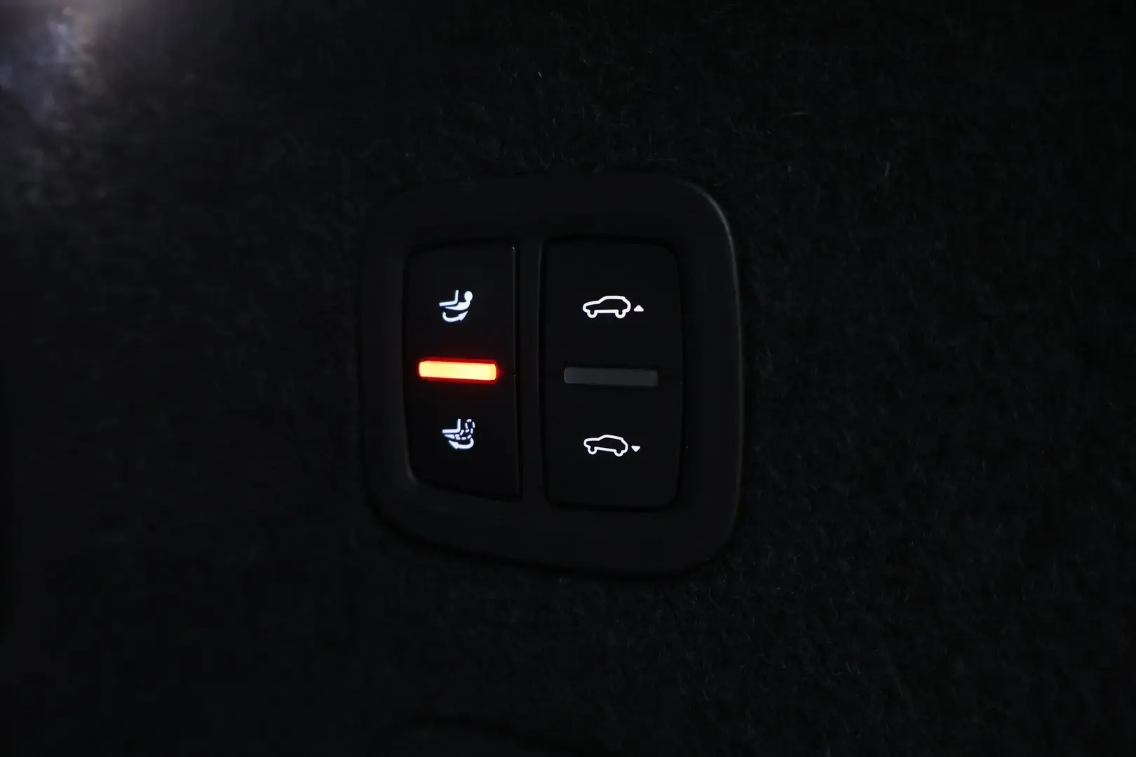 Car Image - 6D9zV74kpHLkJALF5dBby6