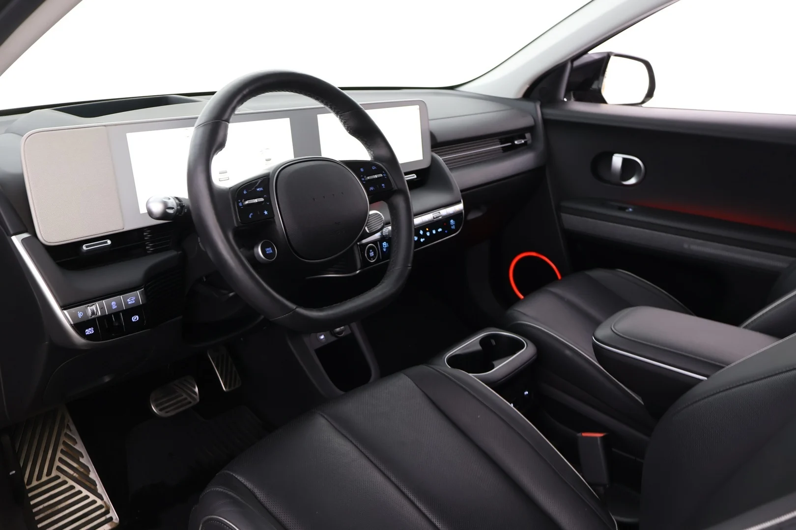 Car Image - 2kVwH8JO3uRpVMMKYSi2x2