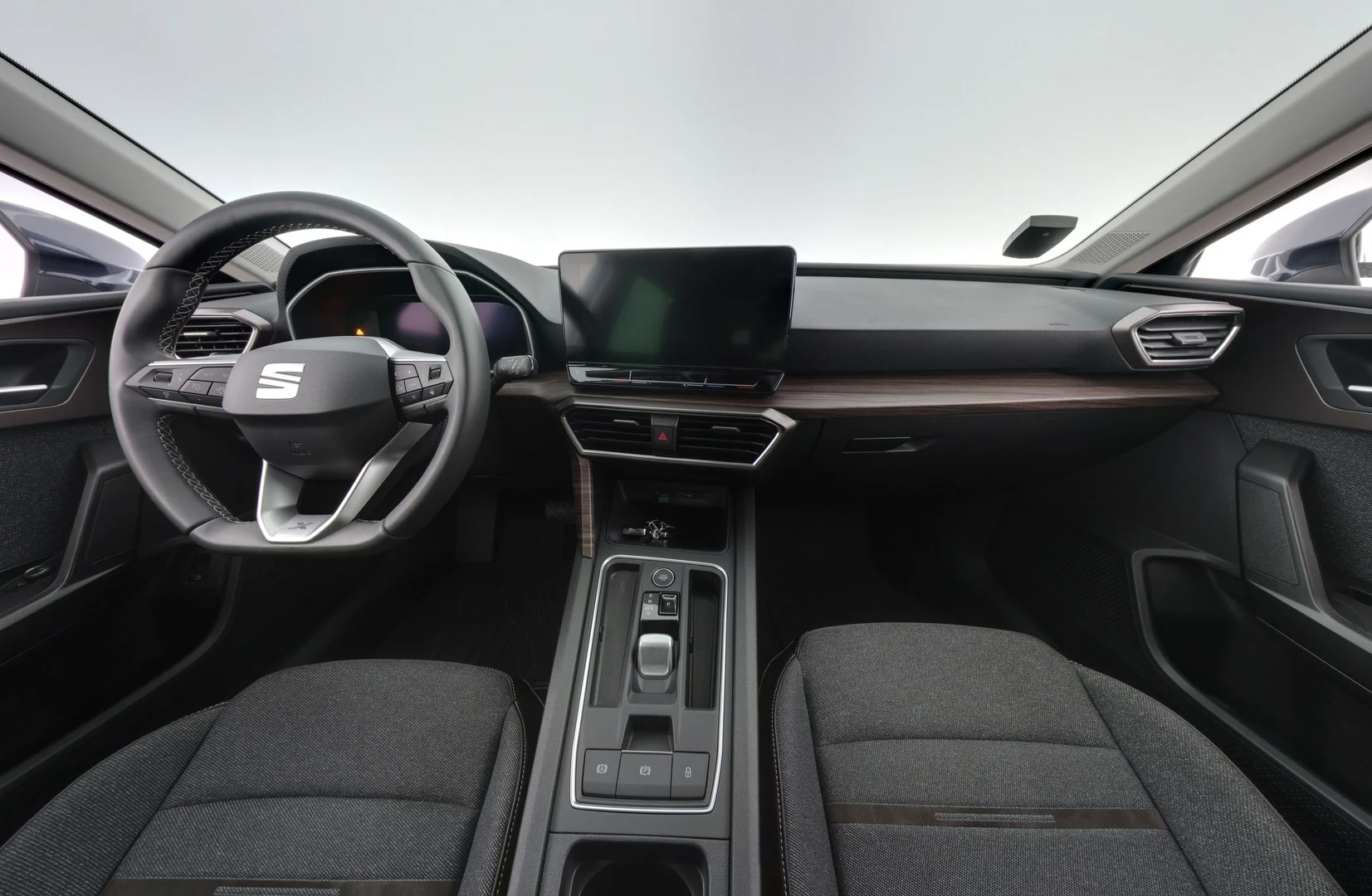 Car Image - IH8V3TXOStIvRNb2Syad6