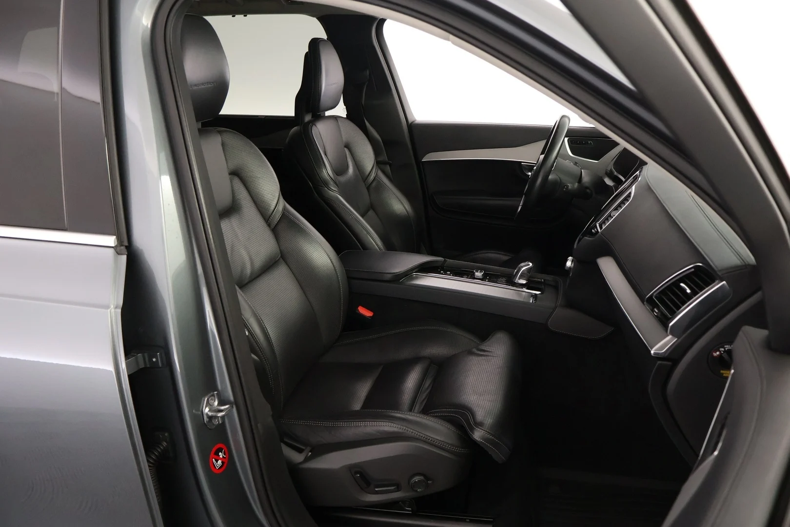 Car Image - 1oOsdNVRe30pIf3Ej4GkIX
