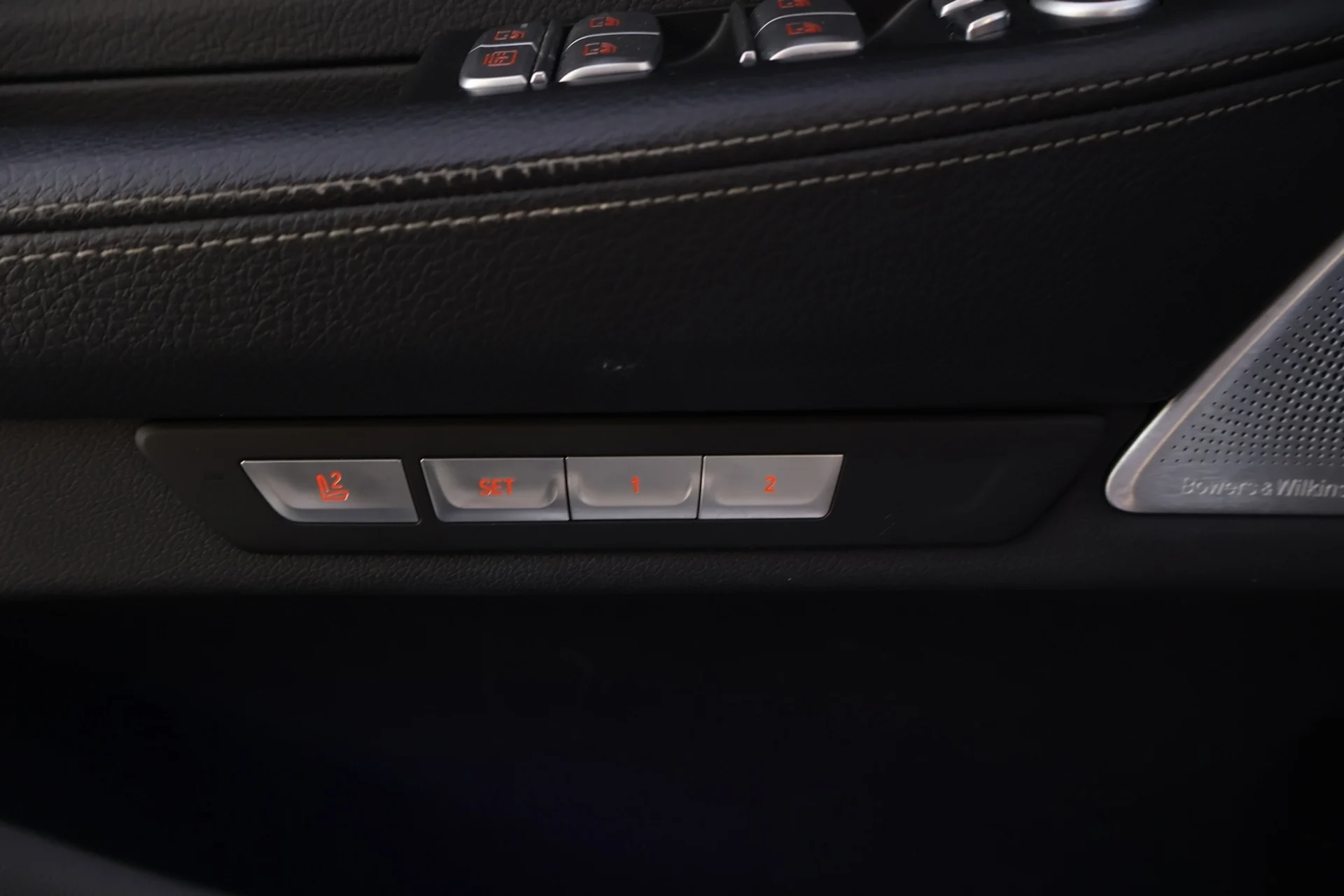 Car Image - liVEyLGqy73B1bmfjZ2No