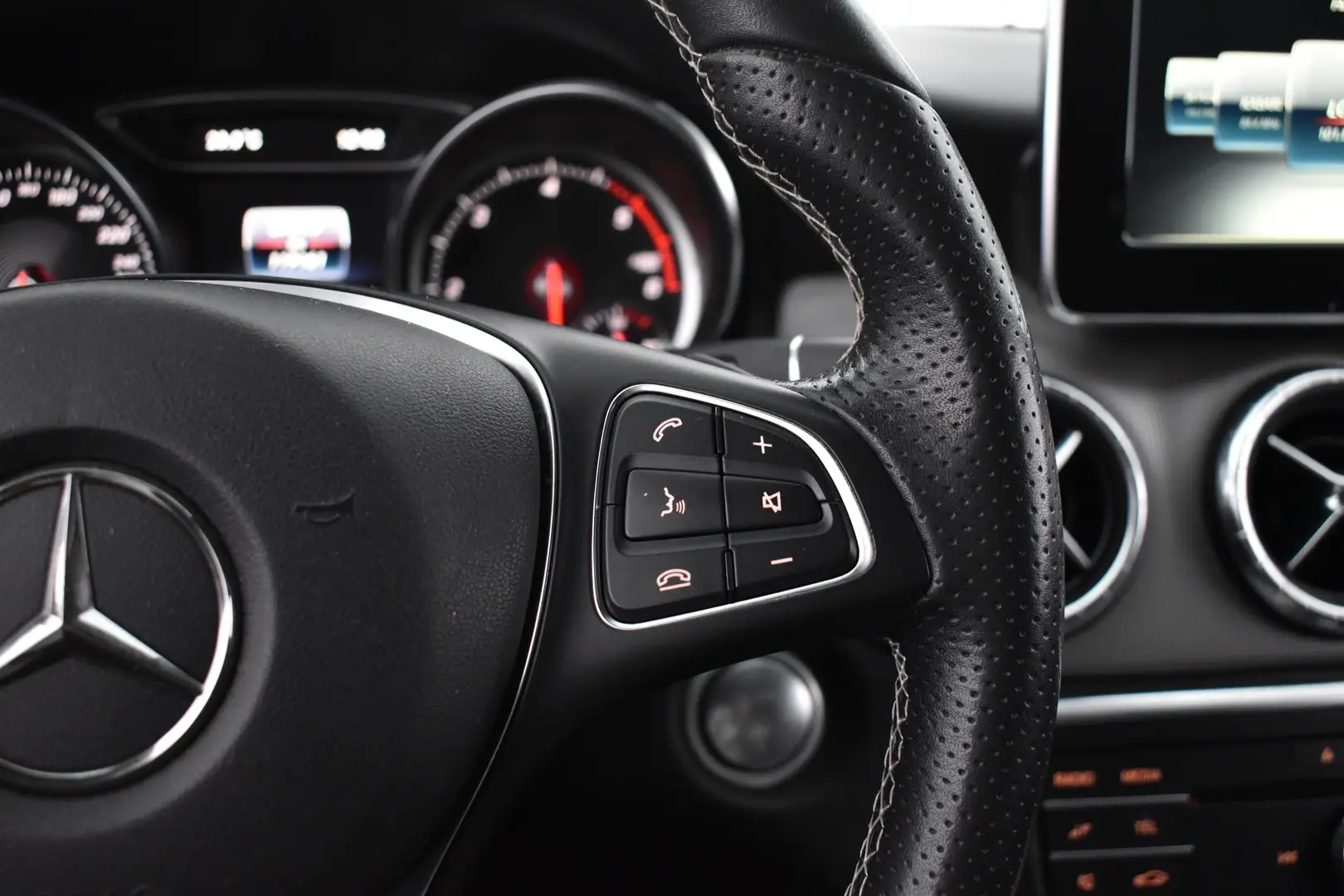 Car Image - 7p4s3XzLbI2Tdi8Lsf3Wow