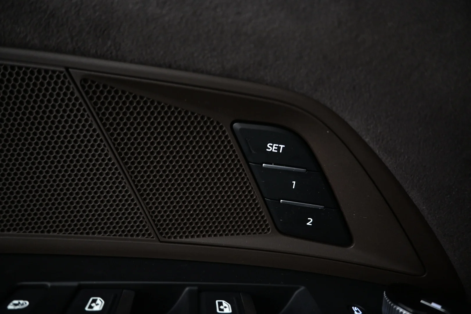 Car Image - 39feVVLBnoOwKvRRW1X275