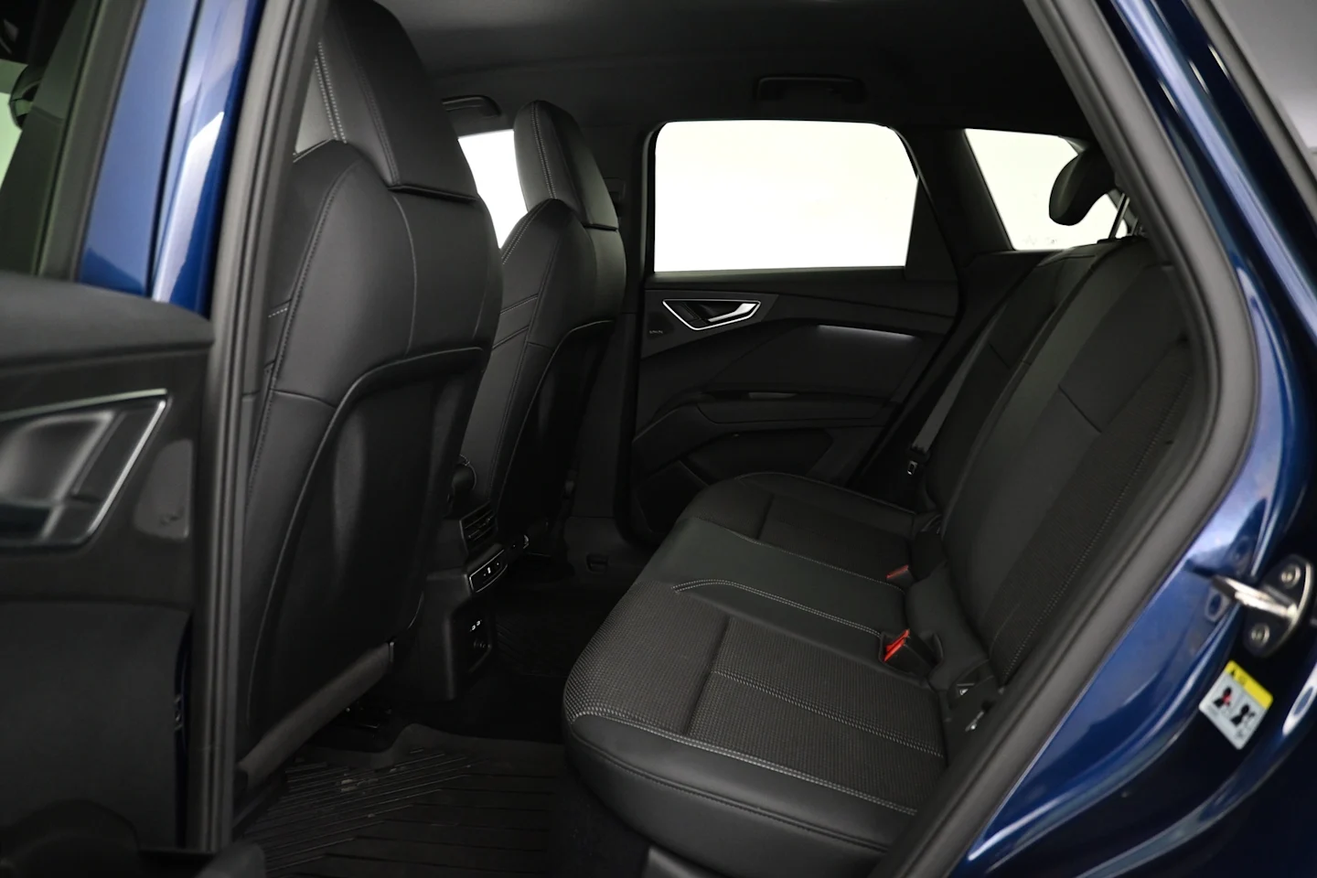 Car Image - 4wL9DkUpkbx8SNqcIO1C25
