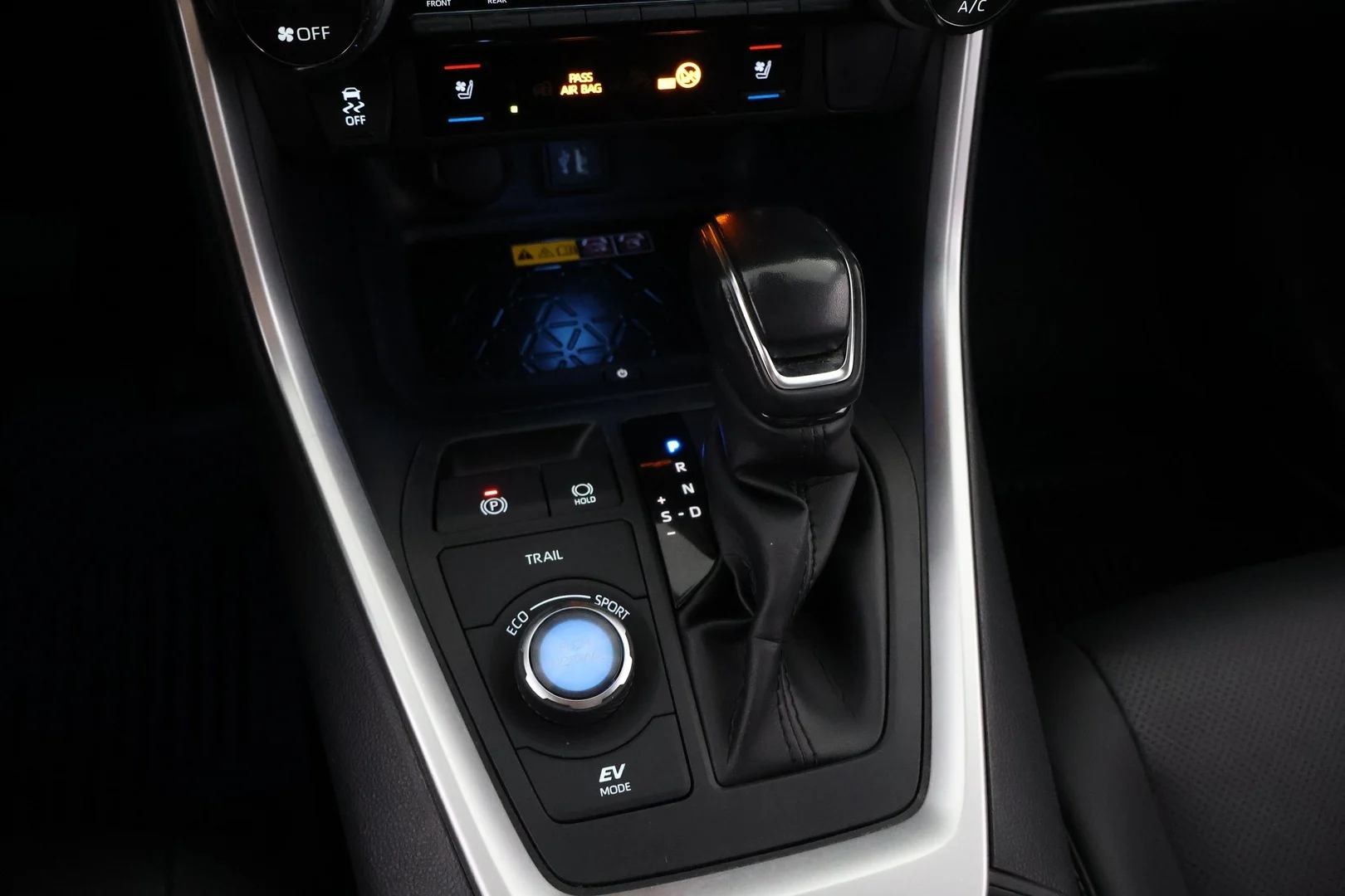 Car Image - 5gTX0Piw3zUQMOdUt83bF5