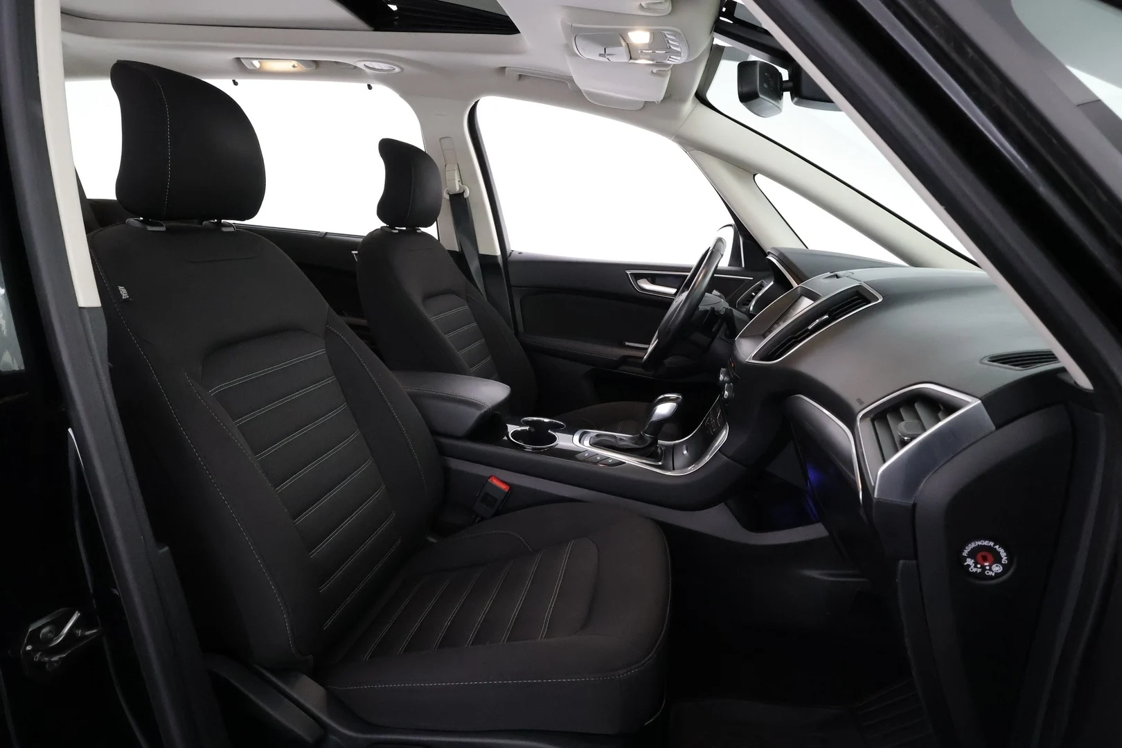 Car Image - 2AwOiBvQTB5dy0ki51KvKY