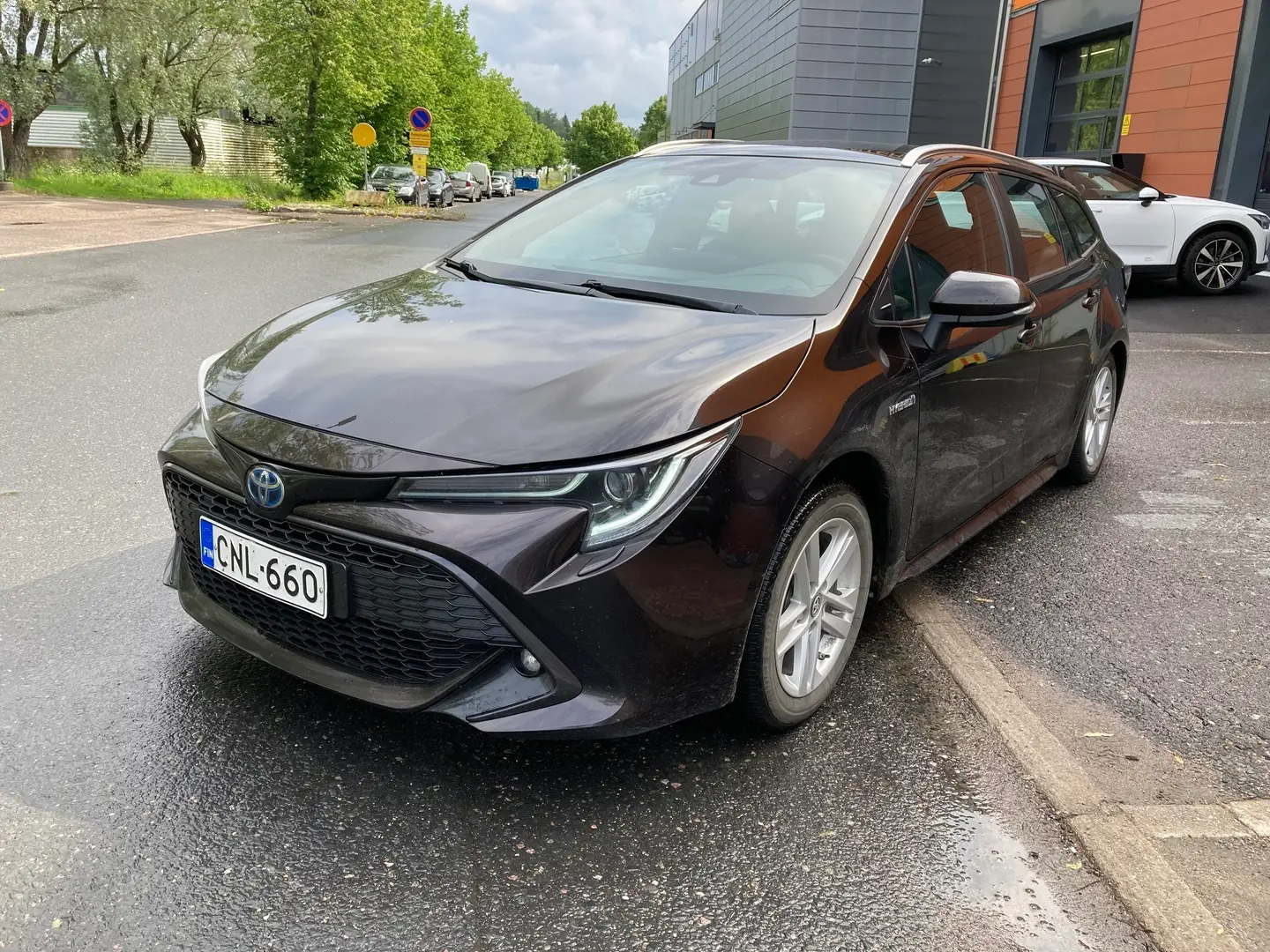 Car Image - UyYMSMH3XpXKCDl73Zh3E