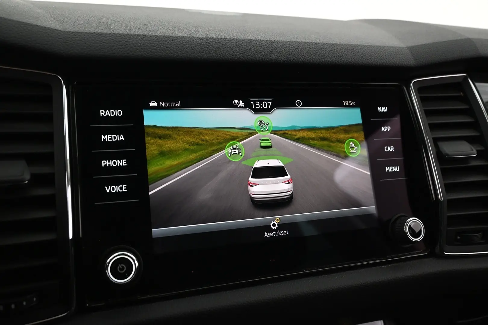 Car Image - 43jbylorwvF4qSghF8emRC