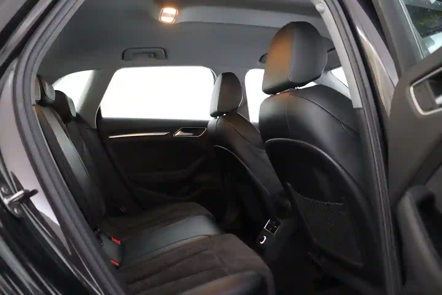 Car Image - 6DYZ2BXNHP3o7E9y25YJc9