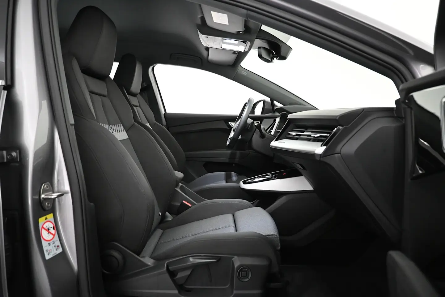 Car Image - 52mzvrLXRszOWDxzPzu0UY