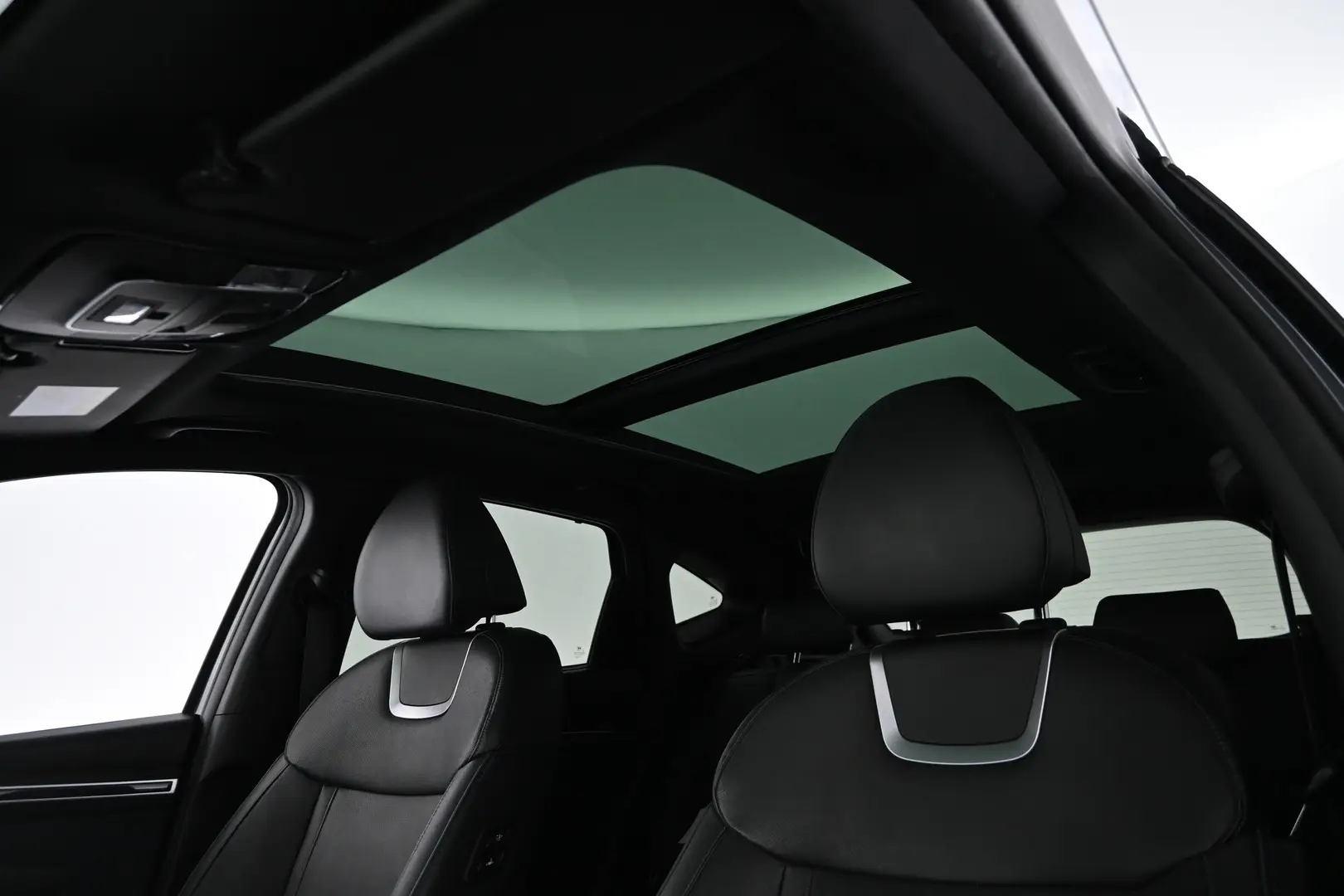 Car Image - 6vVsIx1caiz5VLXZdNOECi