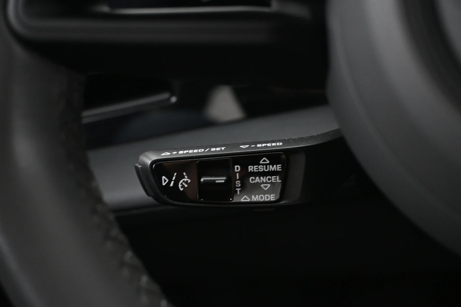 Car Image - 1ts2EMq7QdryiM9IJp1B7Q
