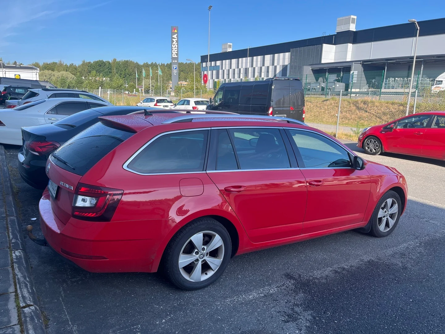 Car Image - 7ybJAXGoWF0gcoSYXe2PuU