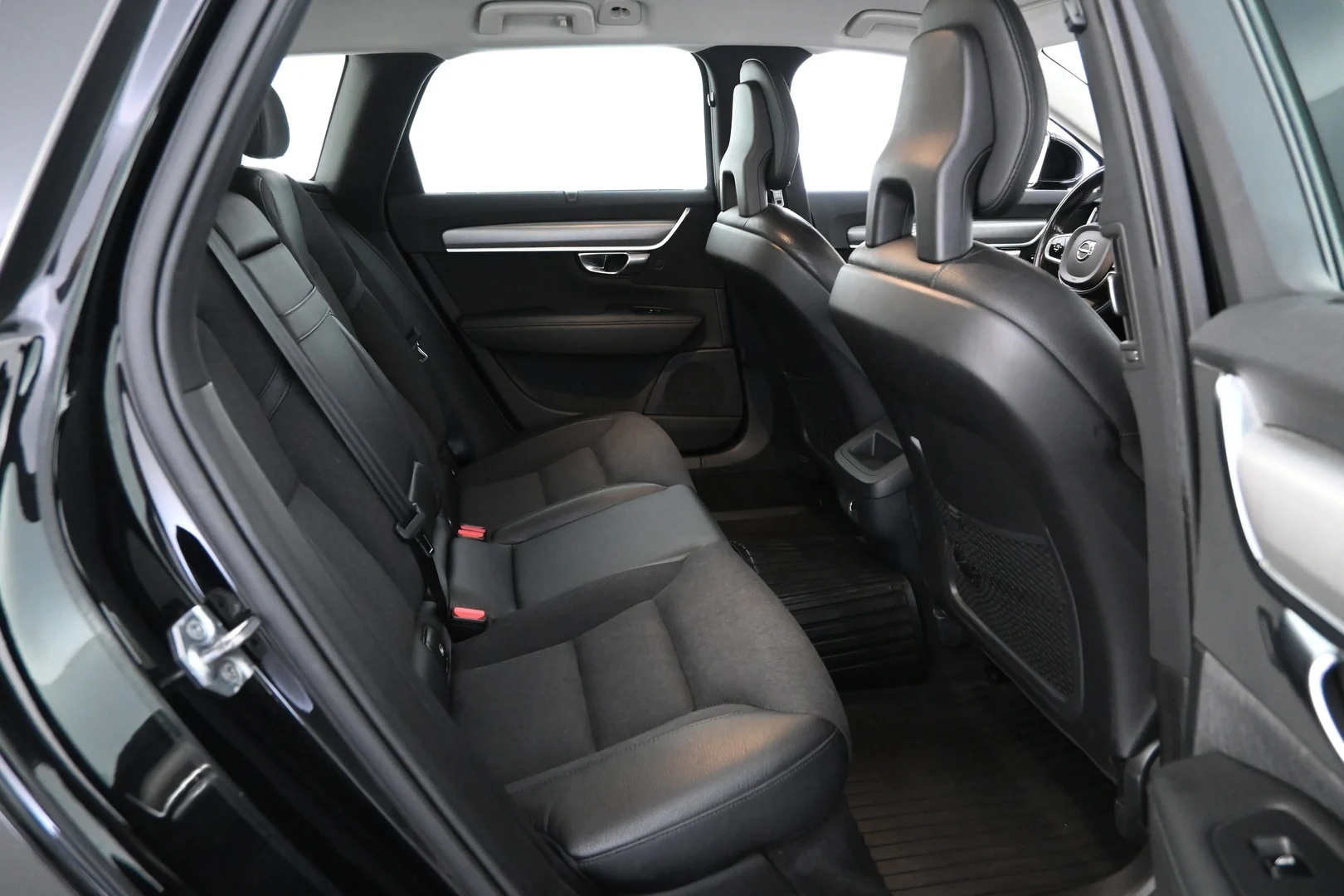 Car Image - 3eaHp5zcRAlIcegByAW37f