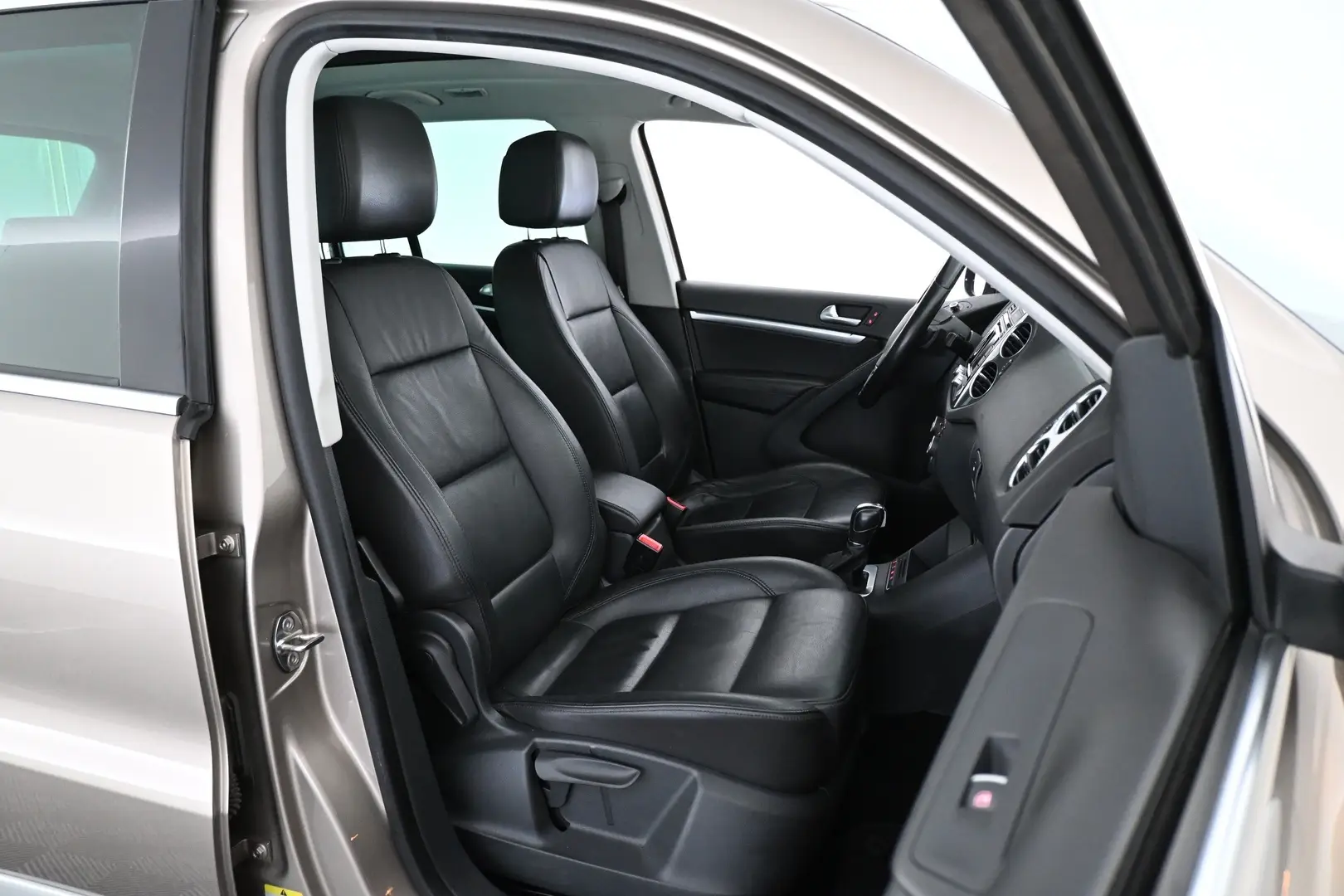 Car Image - 4v1RF0MBhN3DGOYqja3tsE
