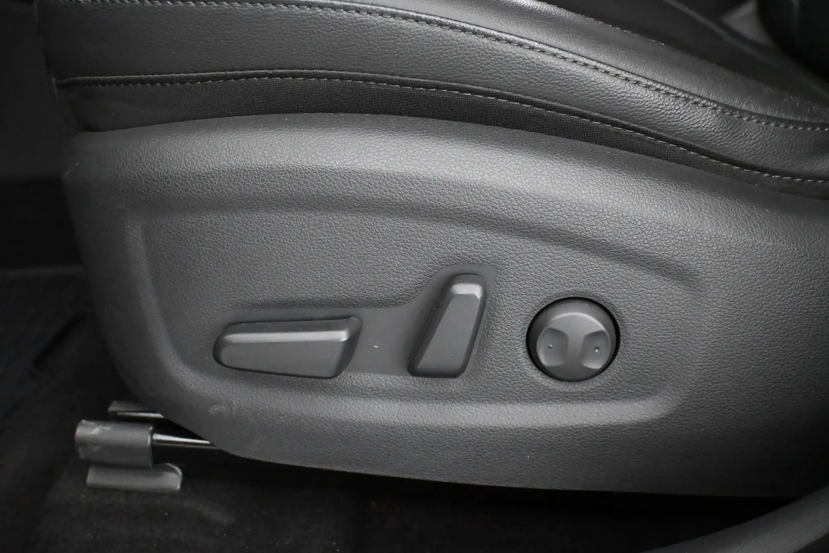Car Image - 2yuIM8SzGMBMaXkgmcC7TN