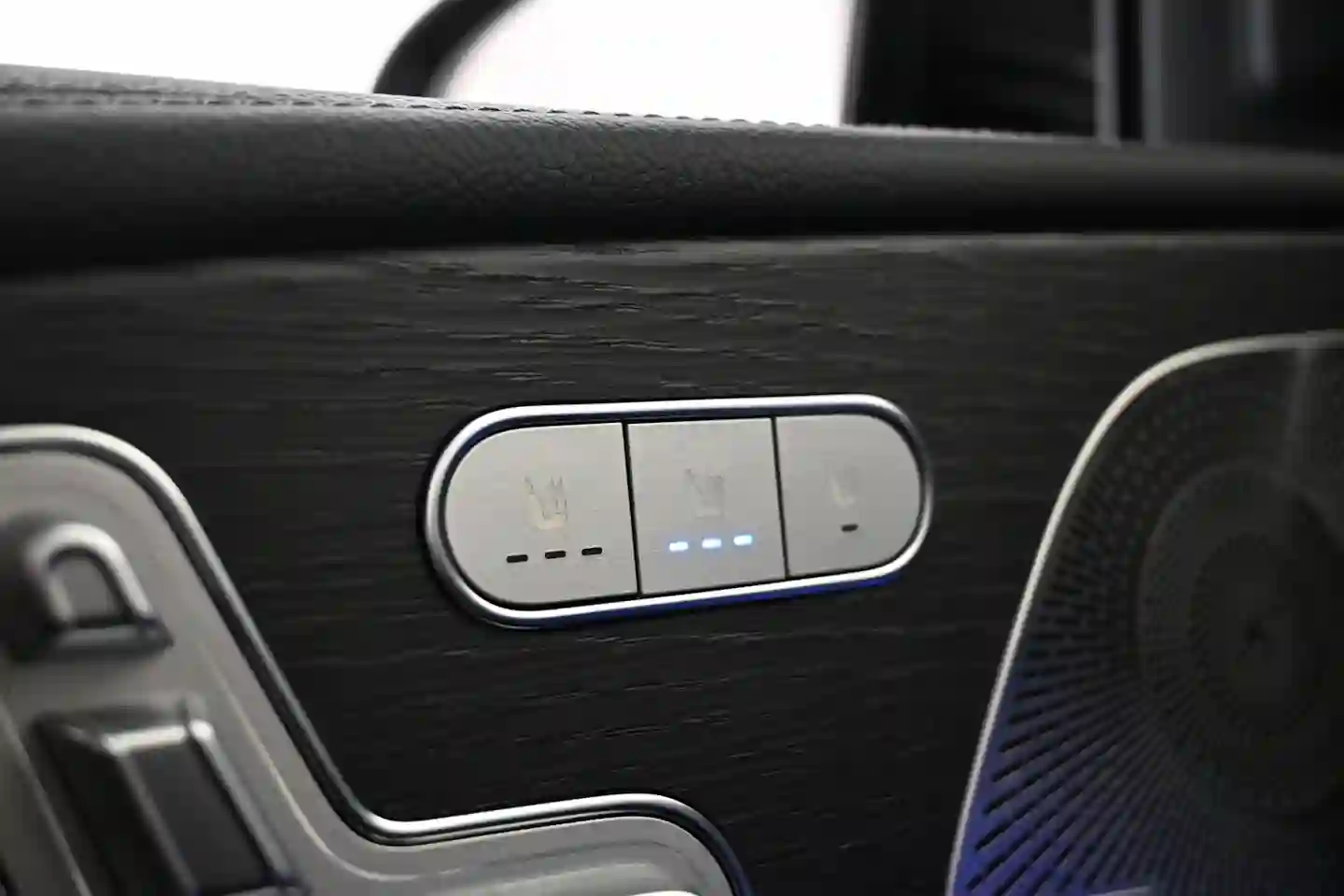 Car Image - 3FqkHhdu4wVBHV0i10a7ec