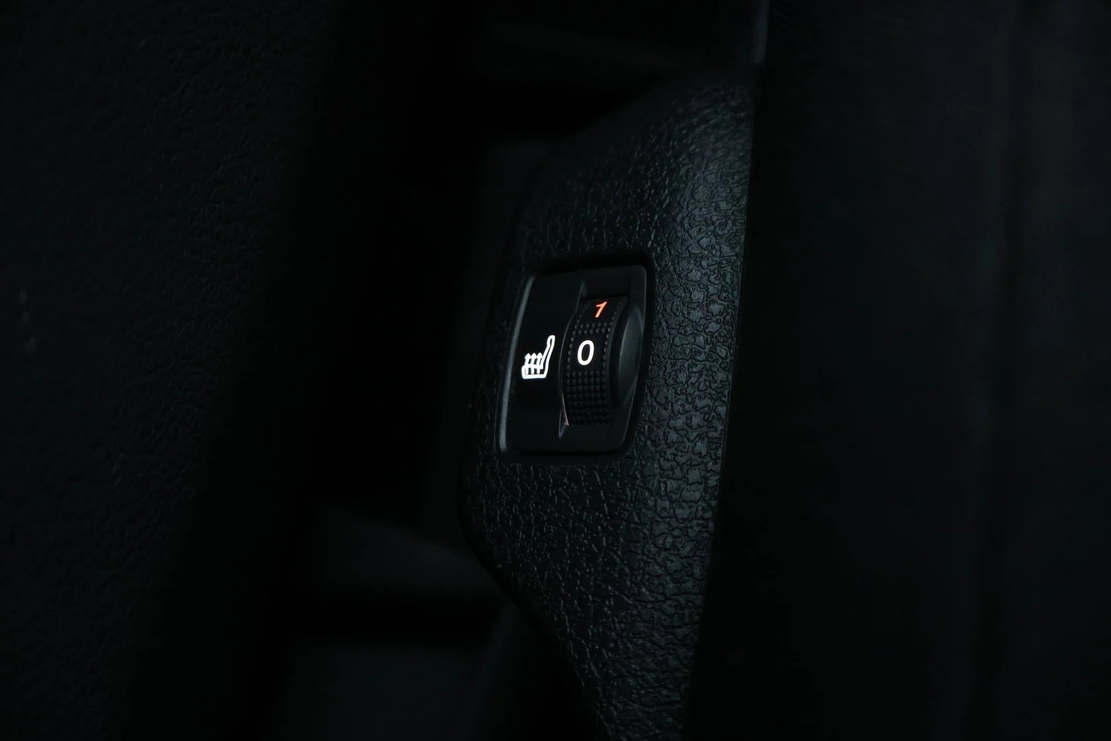 Car Image - 4UnZHeE6bGyqPTZ8dUOwpf