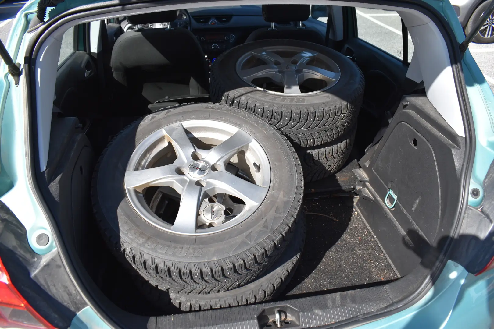 Car Image - 5lWRBz9fmhxjI4a8aEQ5Xm