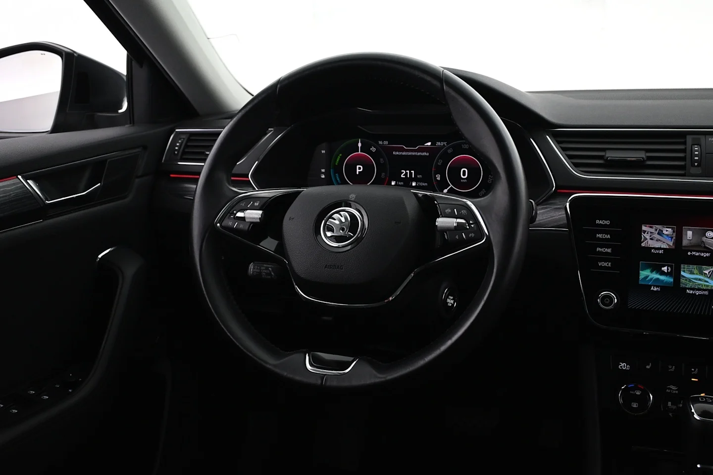 Car Image - 18XN1WL3c4vSF55U1BgOzL