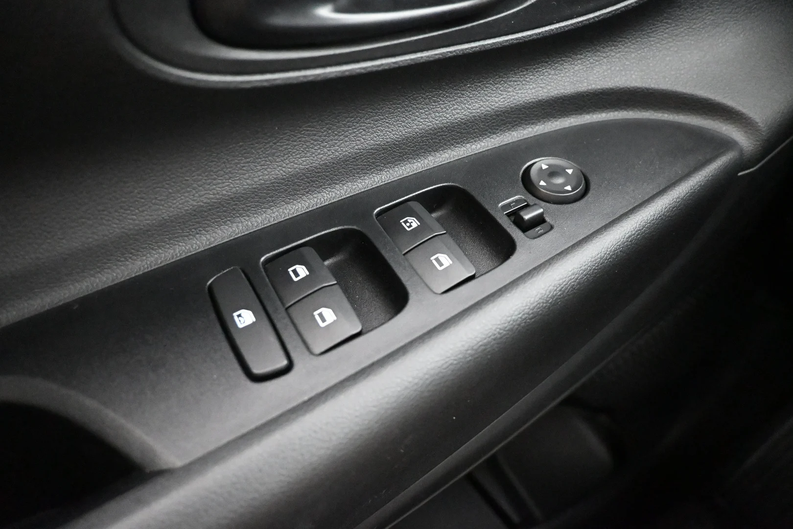 Car Image - 1wBgZhVtKDEKETIwnegkHW