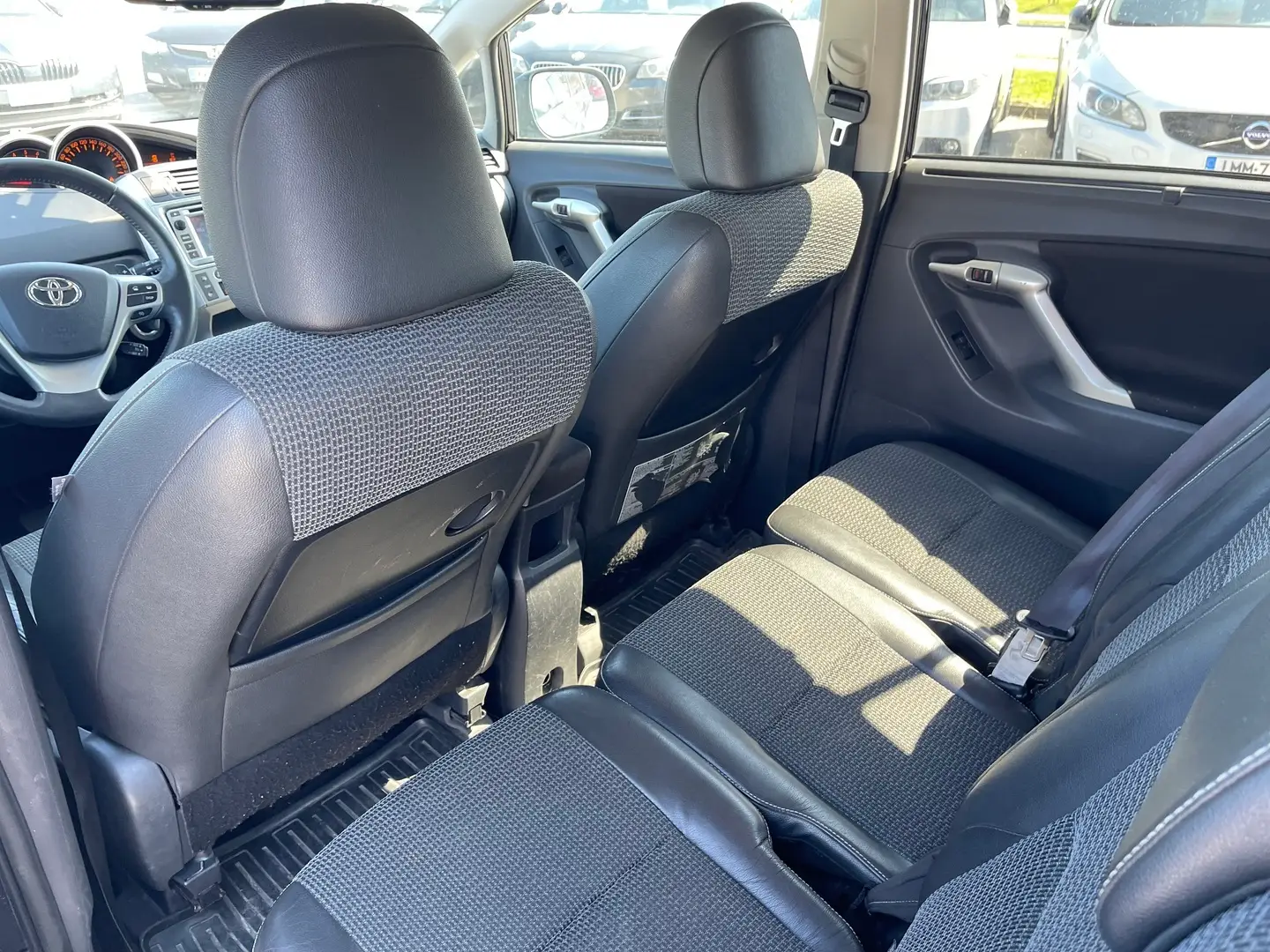 Car Image - 5uR3LrhhRzC05Dh30cB98J