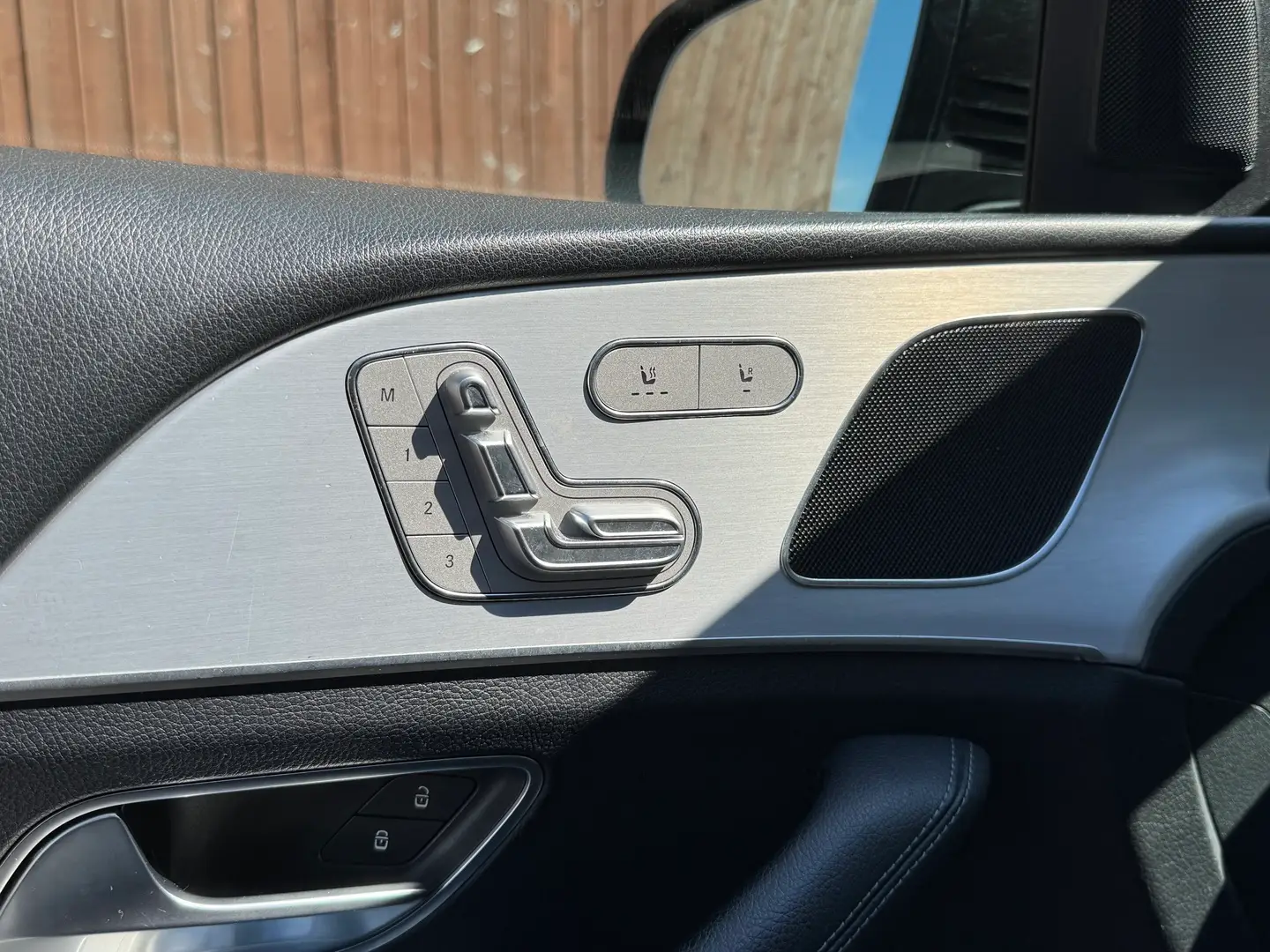 Car Image - 34iBrTooDX3ZEPx3h1aift